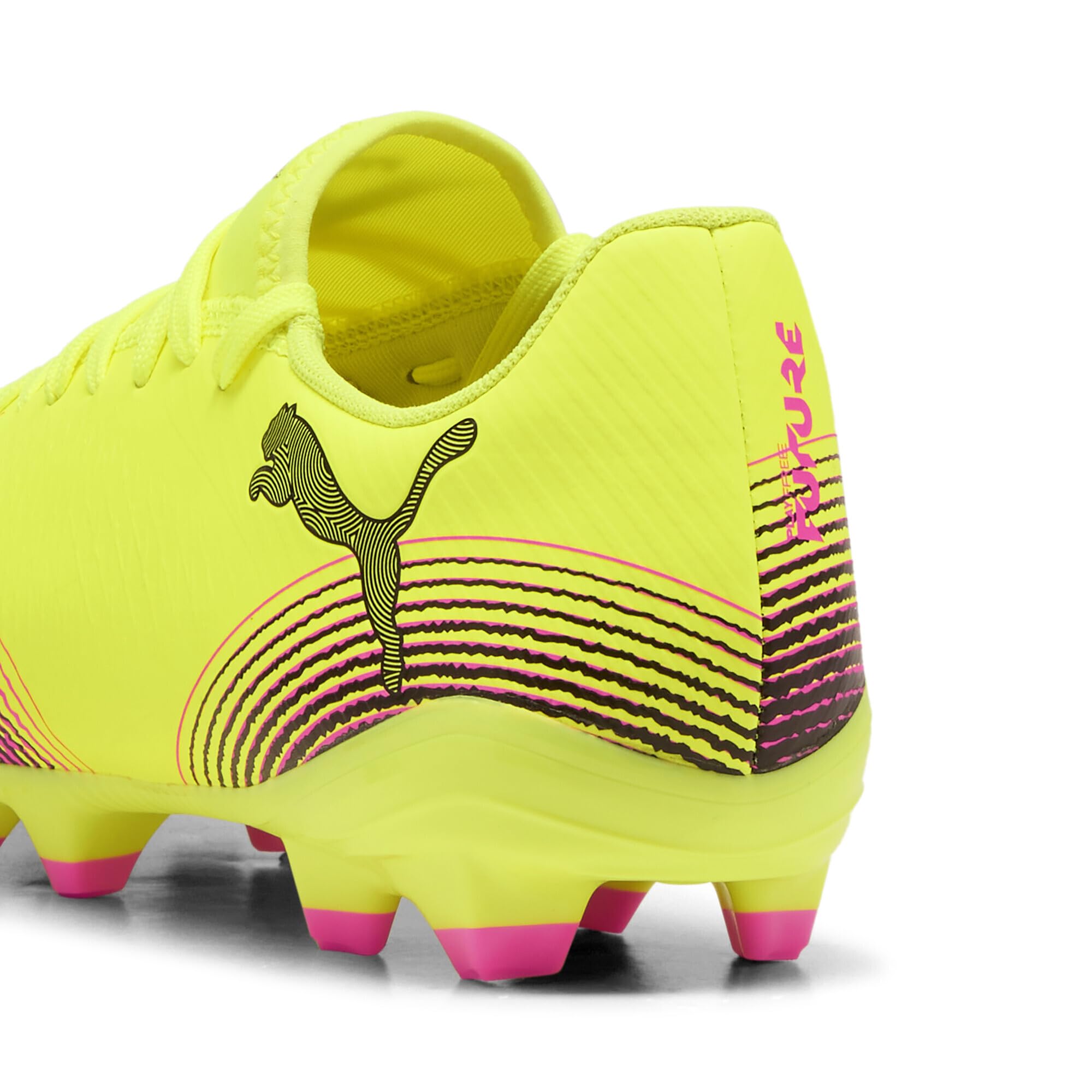 PUMA Femme Future 8 Play FG/AG Wn's Chaussure de Football