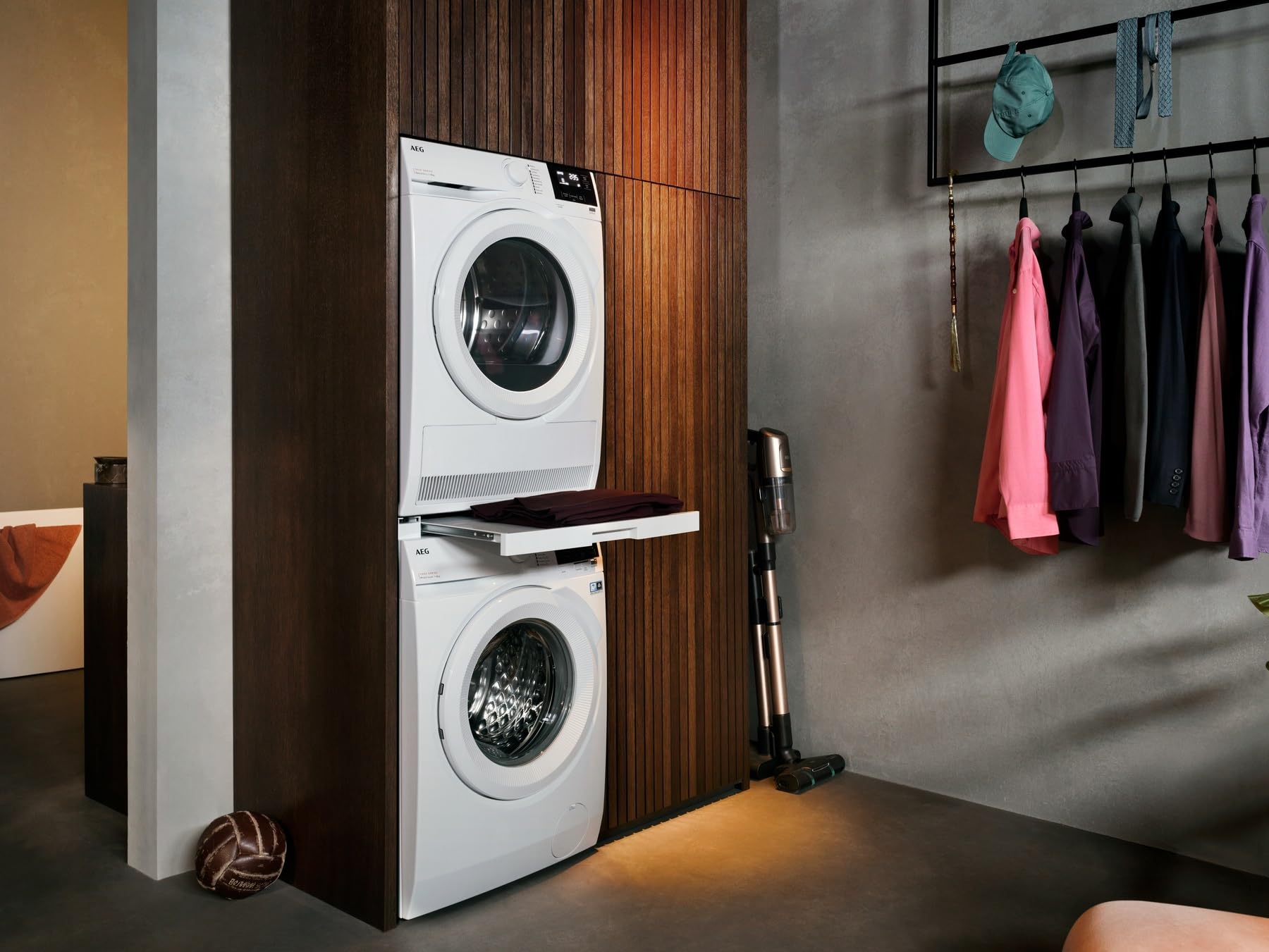 AEG TR8T60680 / Wärmepumpentrockner/AbsoluteCare - Wolle-Seide-Outdoor trocknen / 8.0 kg/A+++ / energiesparend/Mengenautomatik/Kindersicherung/Schontrommel/Startzeitvorwahl, Weiß