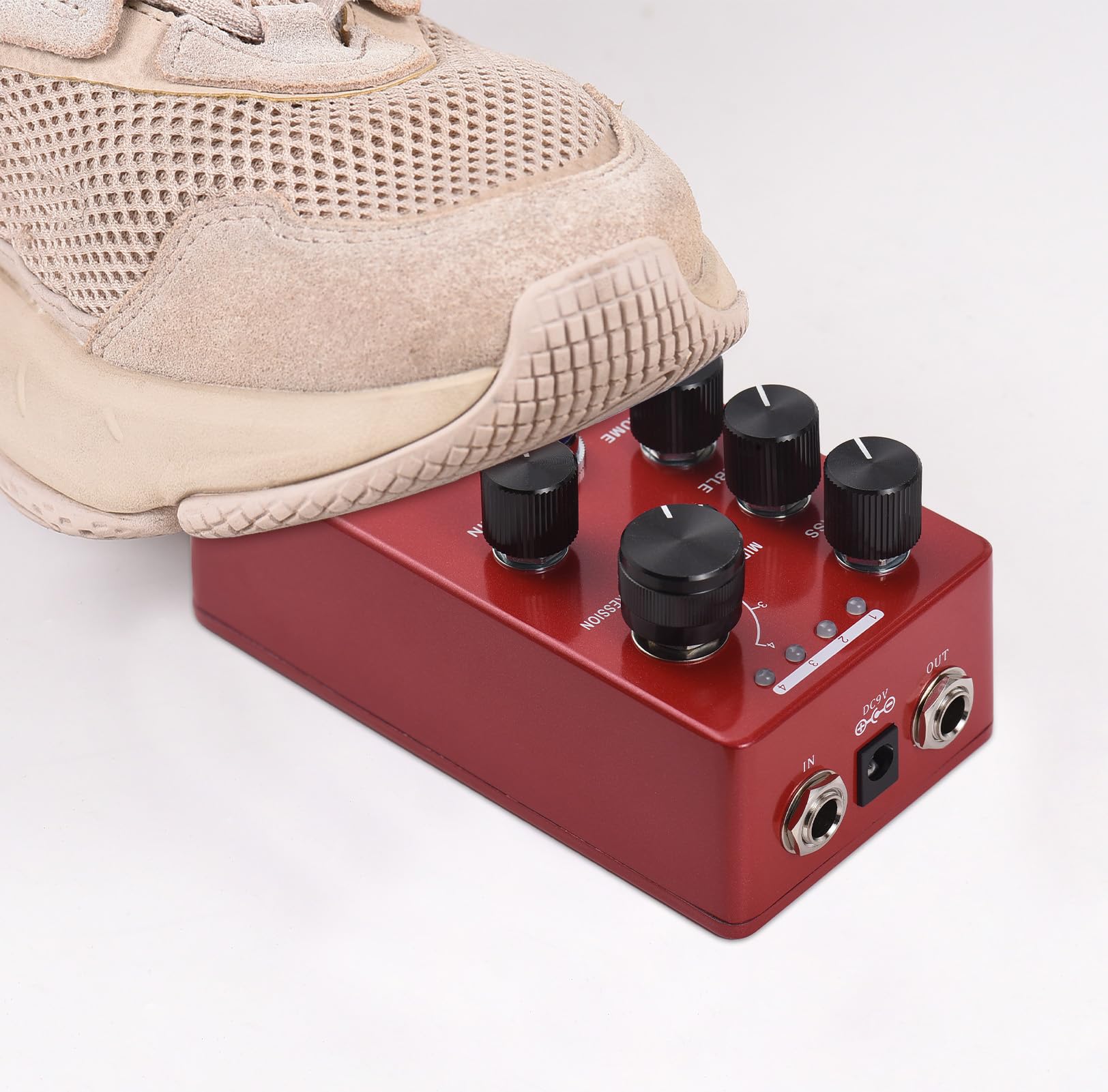 G IV RED Purple Channel Preamplificatore/Overdrive/Pedale di Distorsione per Chitarra Elettrica Basso Effetto per Musicisti Professionisti Alluminio Rosso 4,5 * 2,6 * 2 Pollici Tutti i