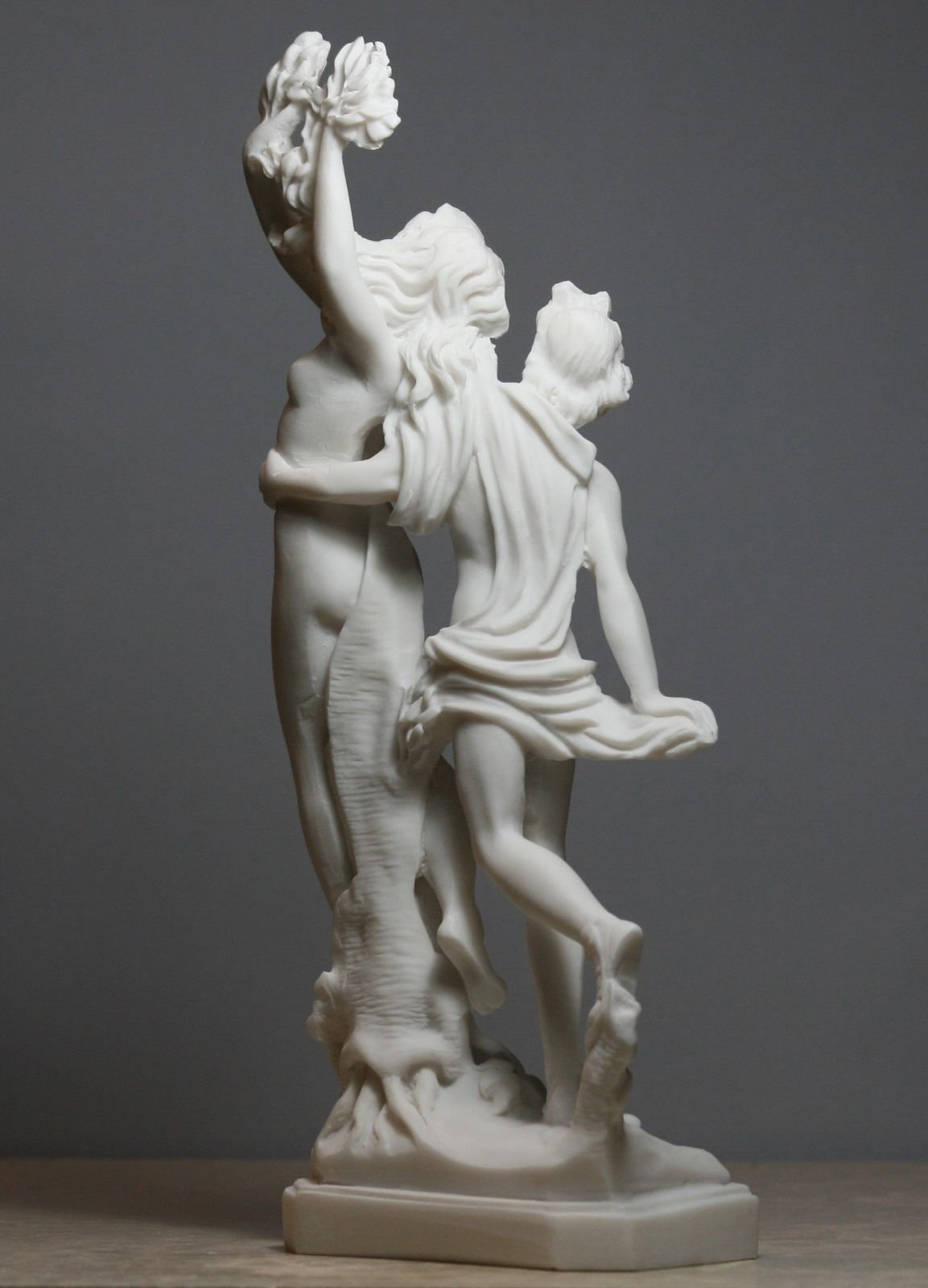 アポロ と ダフネ ギリシャの女神の彫刻像 大理石風(ベルニーニ作) Amazon.co.jp: greekartshop アポロ&ダフネ ベルニーニ神 ギリシャ