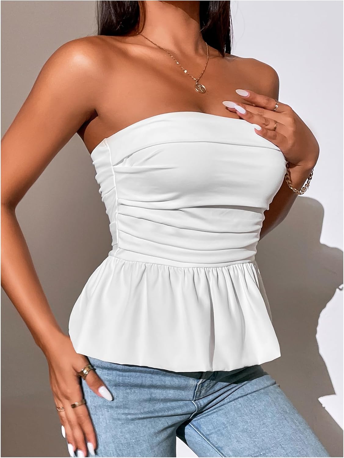 WDIRARA Women's Strapless Ruffle Hem Tube Top Ruched Sleeveless Bandeau Peplum Tops - Image 3
