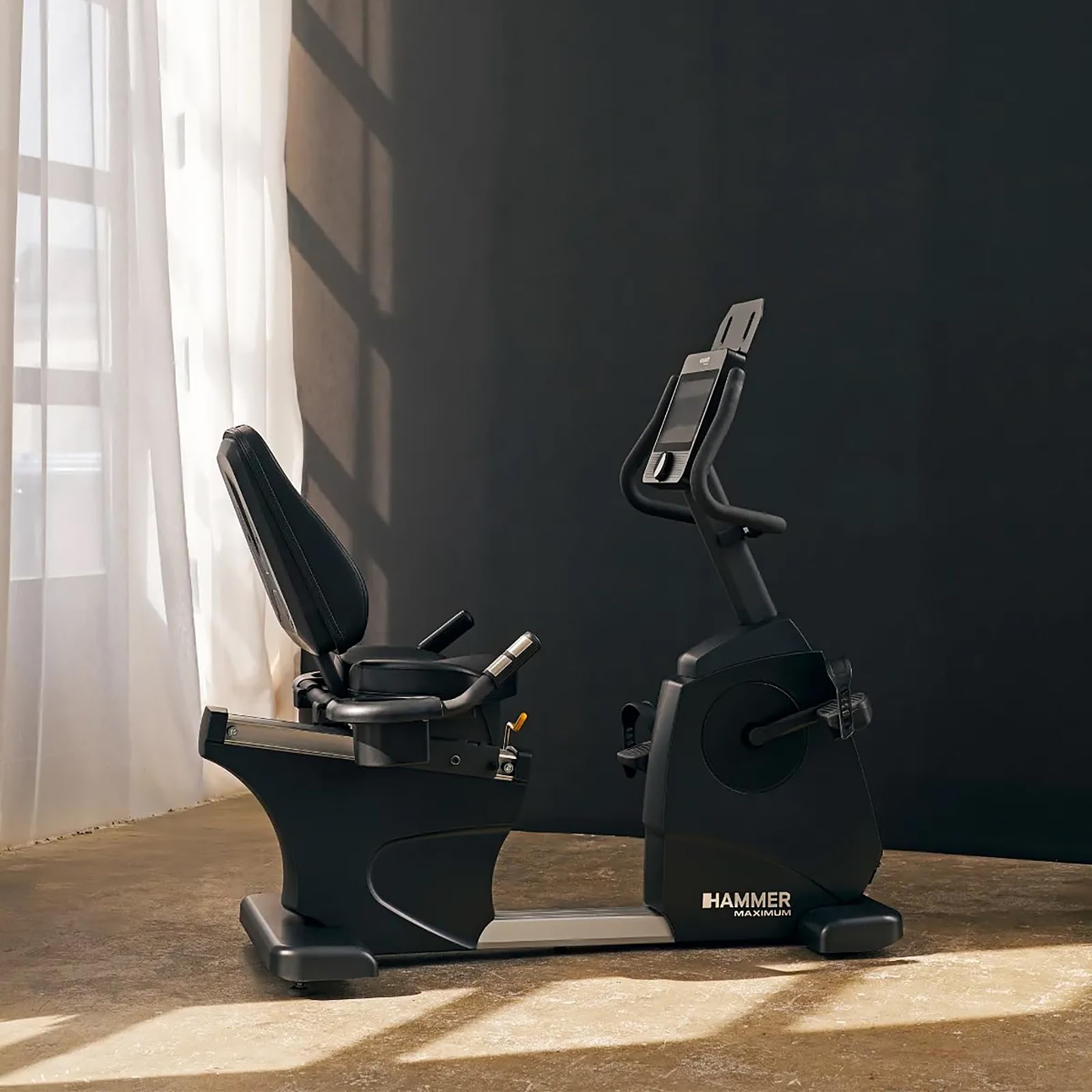 HAMMER Liegeergometer RB 8000 – Recumbent Bike elektrisch, TFT-Touchscreen, 17 Programme, 14 kg Schwungmasse, ergonomischer Sitz & Rückenlehne, Pulsmessung, gelenkschonendes Fitnessgerät