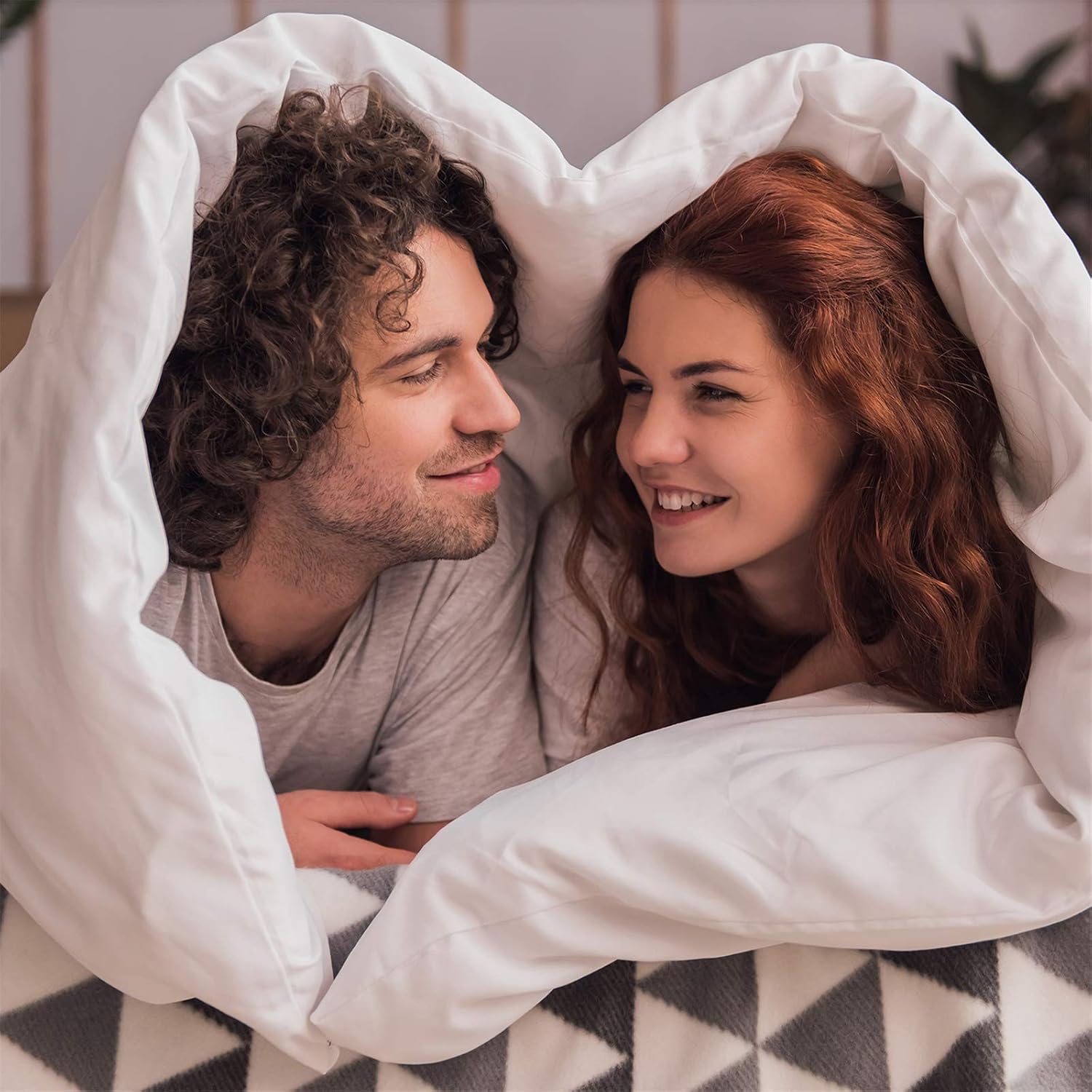 VEEYOO King Size Comforter Set - Soft Lightweight Charcoal Comforter Set with Corner Tabs, Down Alternative Reversible Bedding Comforter King Size for All Seasons Warmth