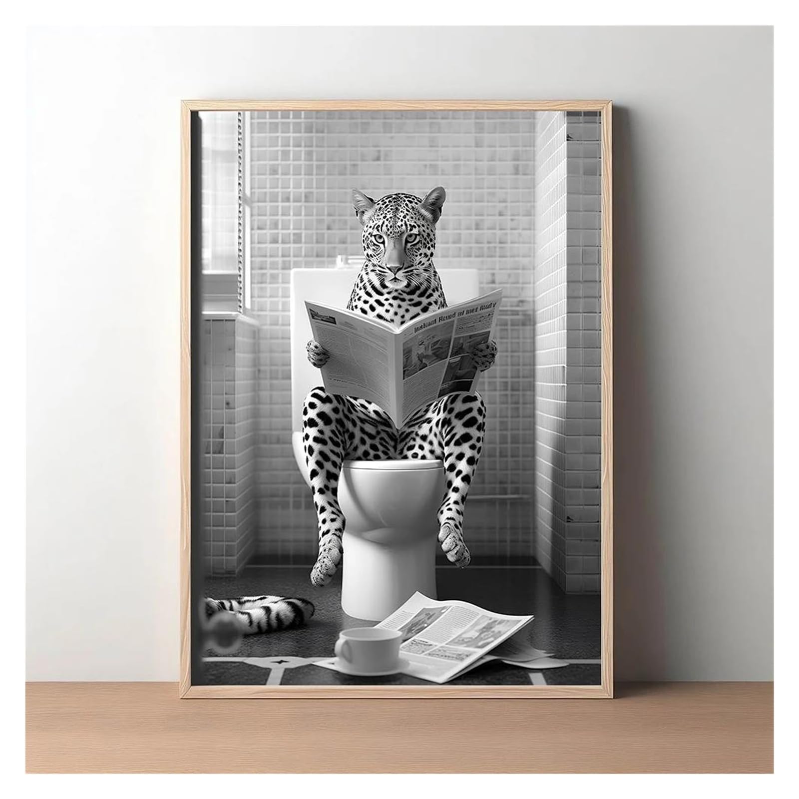 Peinture amusante de salle de bain avec une affiche d'animaux rigolos pour déco de toilettes