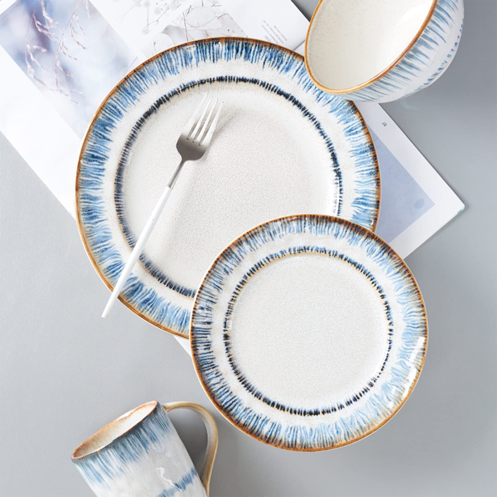 Zastawa stołowa dla 4 osób, 16-częściowy komplet naczyń z porcelany premium, zestaw naczyń z talerzami płaskimi, talerzami deserowymi, miskami i kubkami