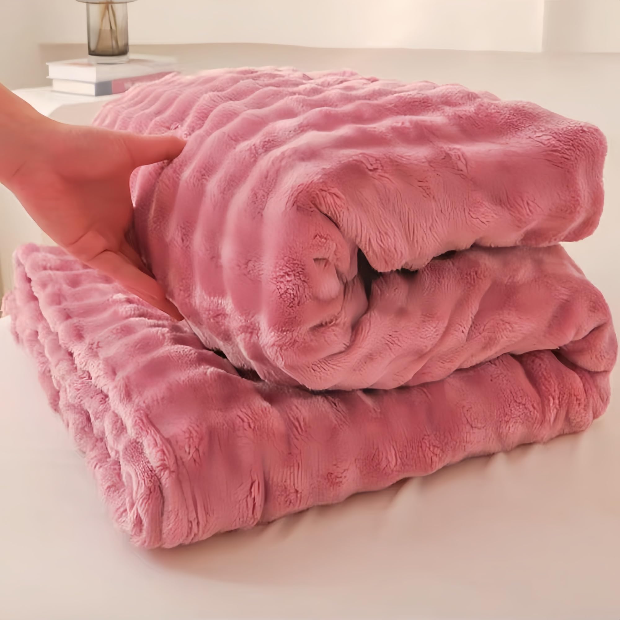 Couverture double chaude remède contre le froid pour grand lit et canapé