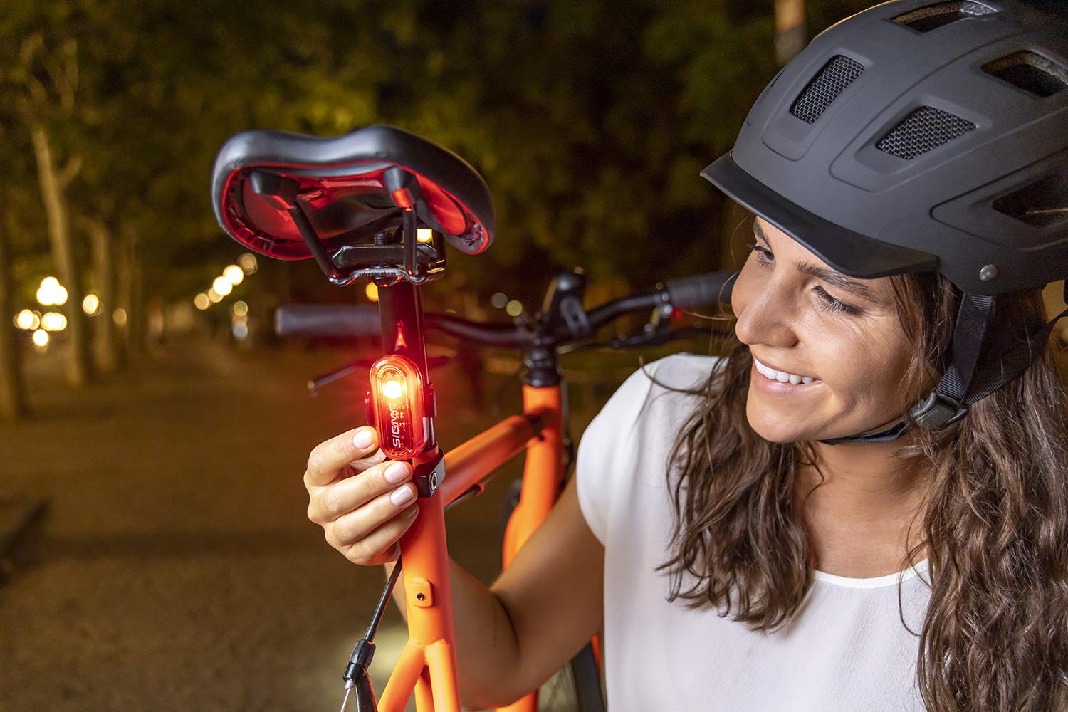 SIGMA SPORT – Curve | światło rowerowe LED | światło rowerowe | dopuszczone do ruchu drogowego (obowiązują przepisy lokalne)