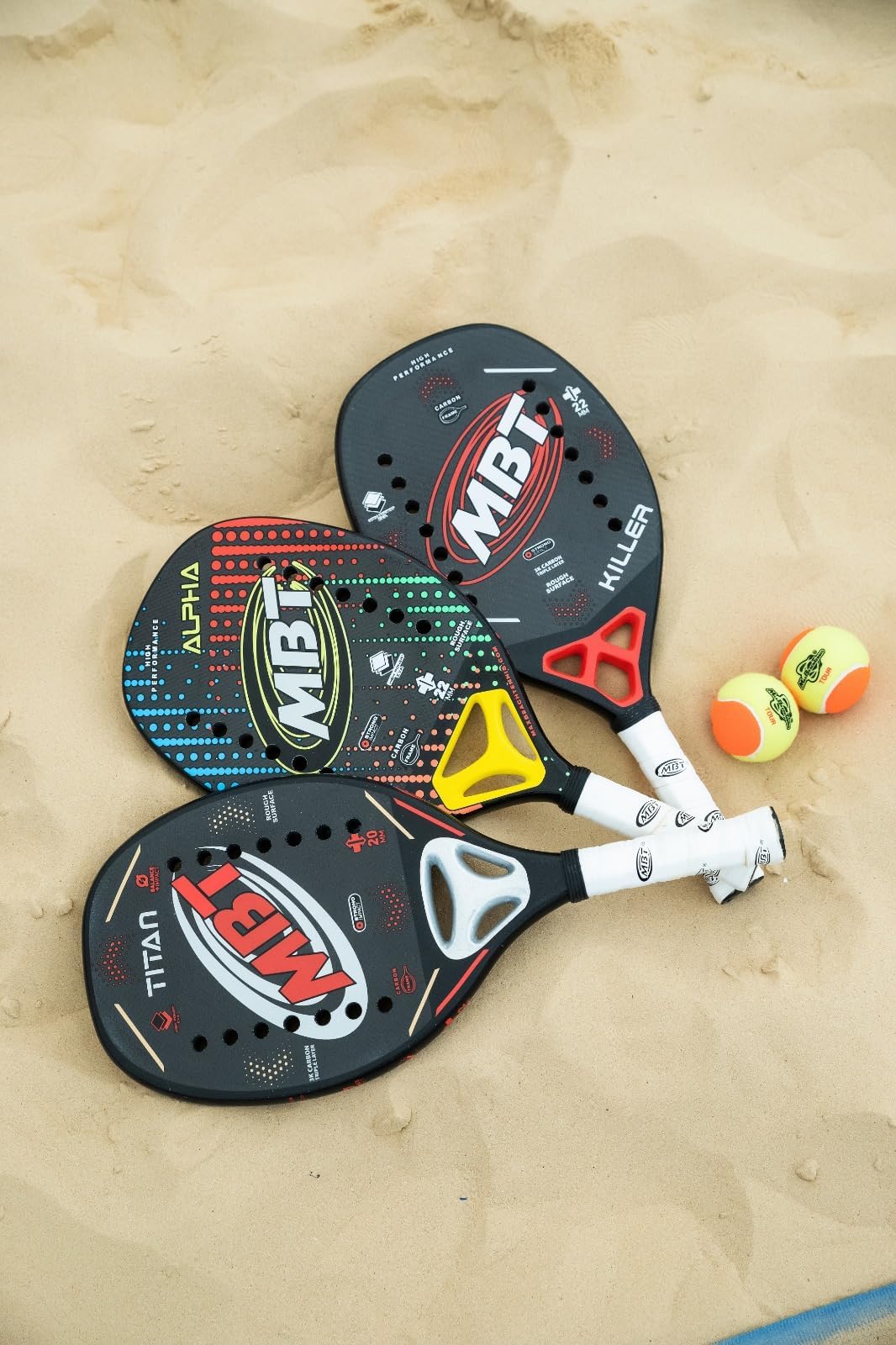 MBT KILLER, Racchetta Beach Tennis 3K Carbonio Triple Layer - Trattamento ruvido- Eva High Power – Leggera e Bilanciata – Profilo 22 mm - Custodia inclusa - testimonial Andrea Reginato