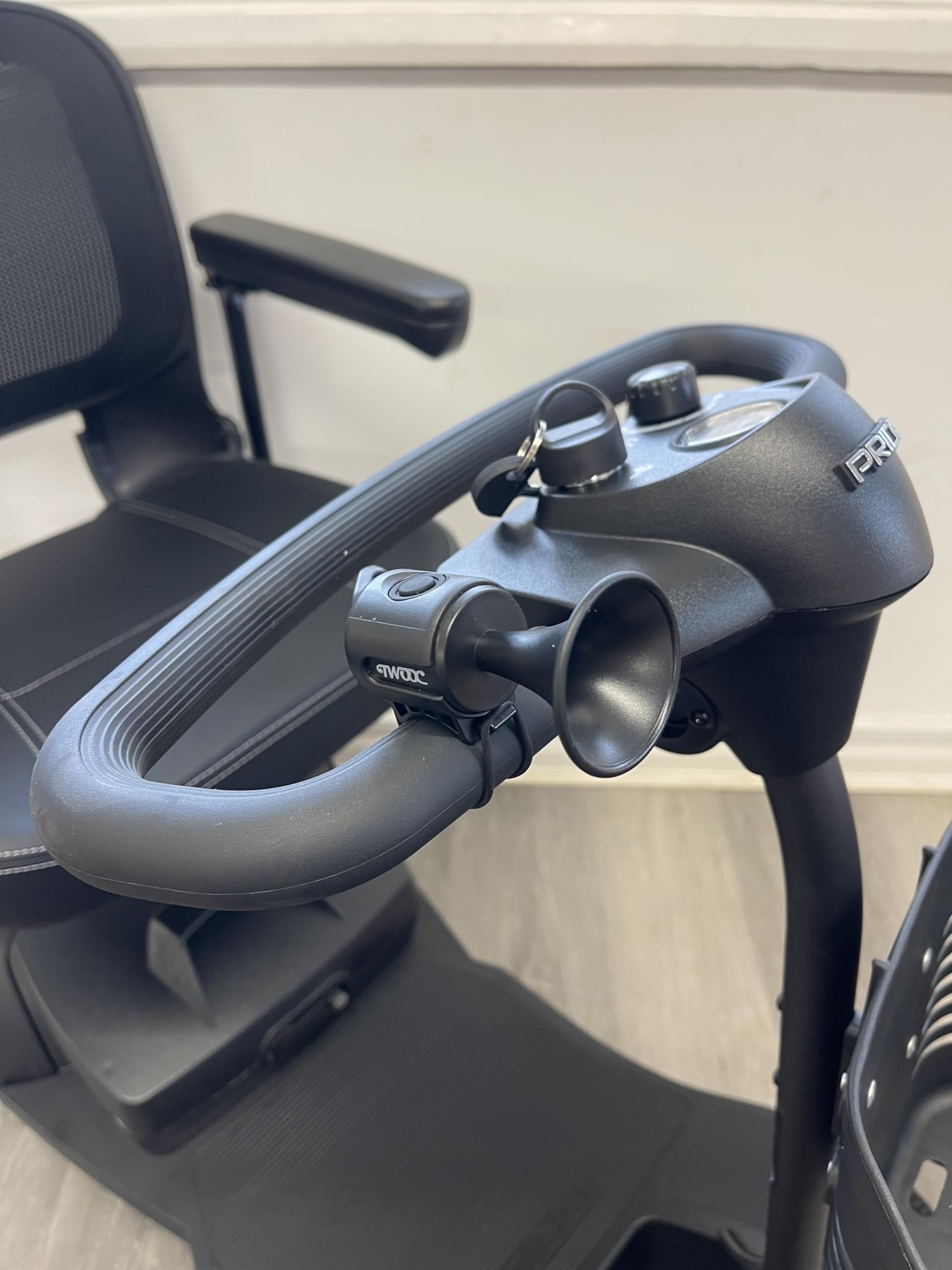 Loud Horn for Mobility Scooter, Fits Pride GoGo Elite Traveller and Other Models, Universal Compatibility