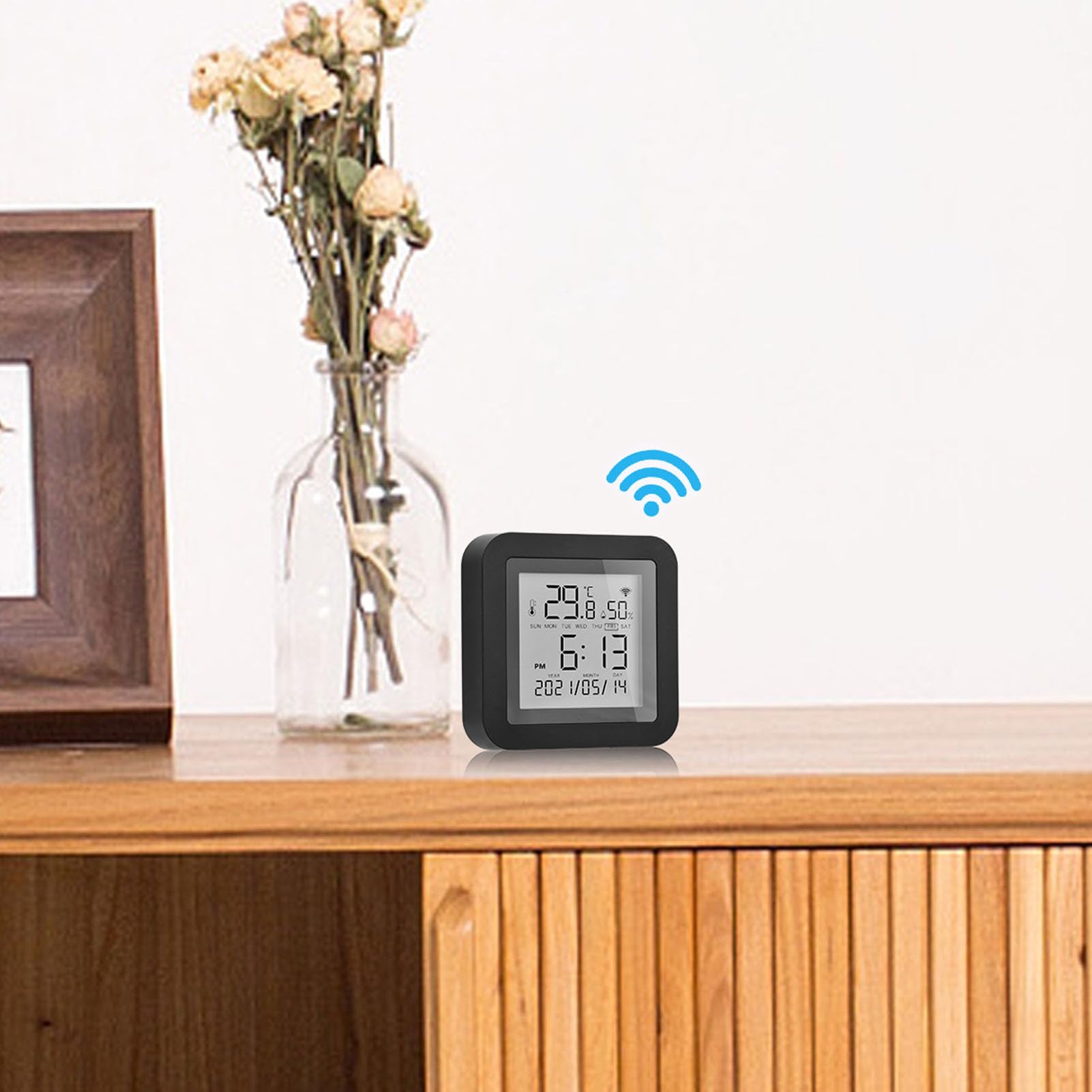 Medidor digital de temperatura y humedad PolyGen con precisión de temperatura de ±1 ℃ y precisión de humedad de ±5% RH, fuente de alimentación USB y pantalla LCD retroiluminada