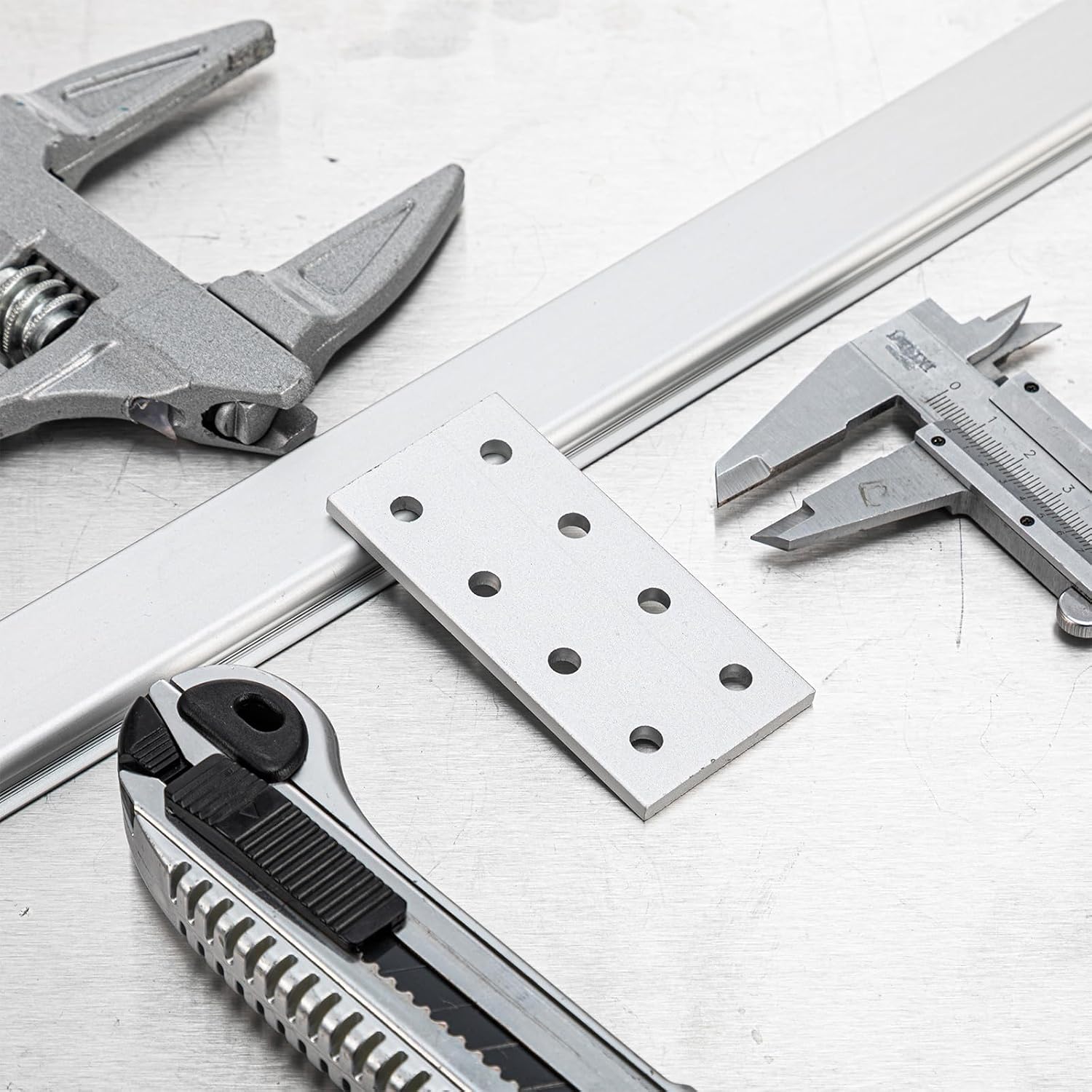 Frienda 20 Pcs Aluminum Extrusion Accessories for 2020 2040 T-Slot Aluminum, Flat Joining Plates 8 Hole Rectangular 20 Series Plate
