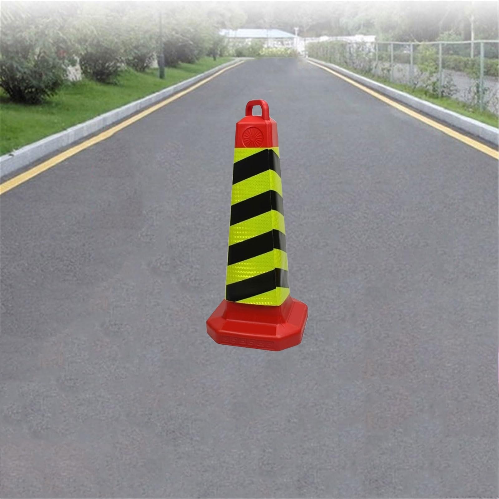 Cono stradale Confezione da 5 coni stradali con strisce riflettenti for esercitarsi alla guida durante il parcheggio su strada Strada