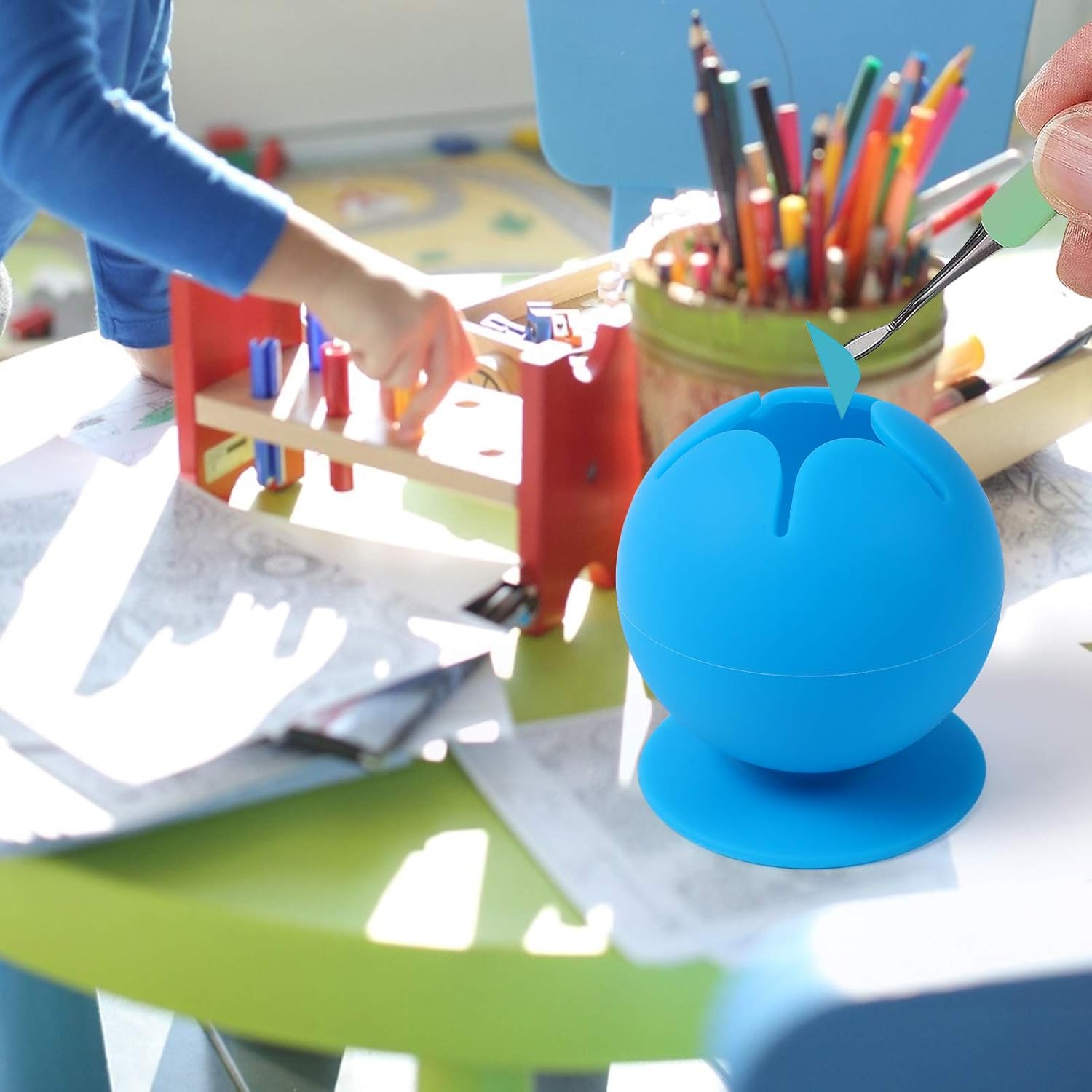 Weeding Scrap Collector with Suction Cup - DIY Scrapbooking Tools Red