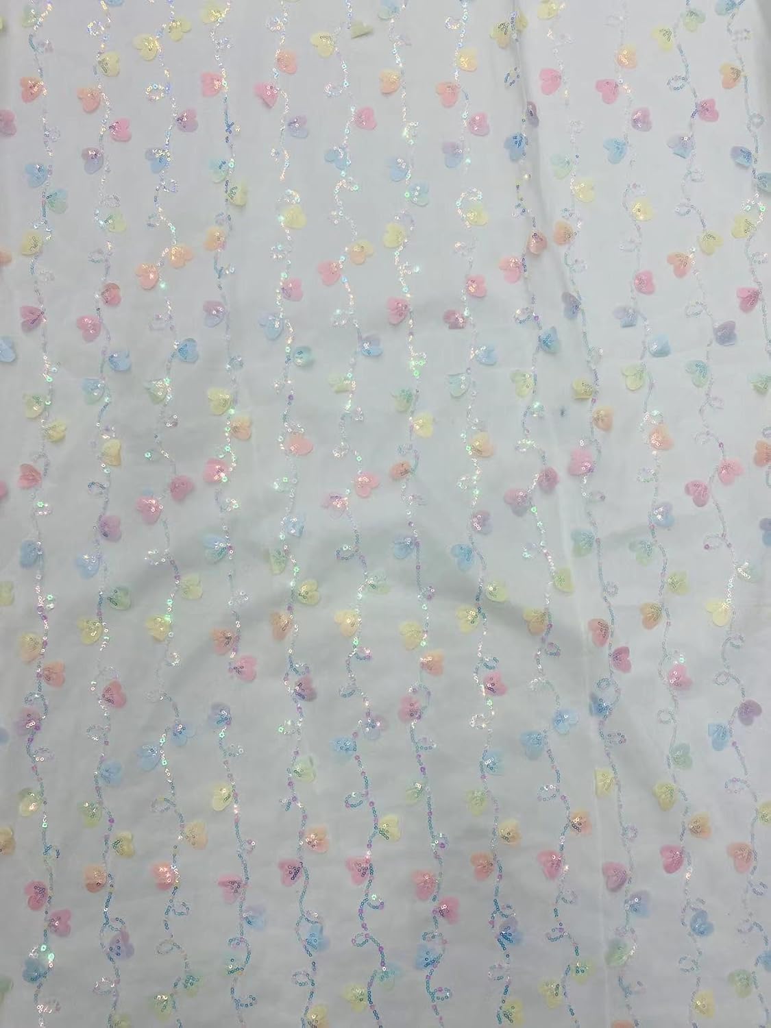 Mesh Net Peach Heart Sequin Embroidered Lace Fabric, Breathable Pattern Design (彩色)