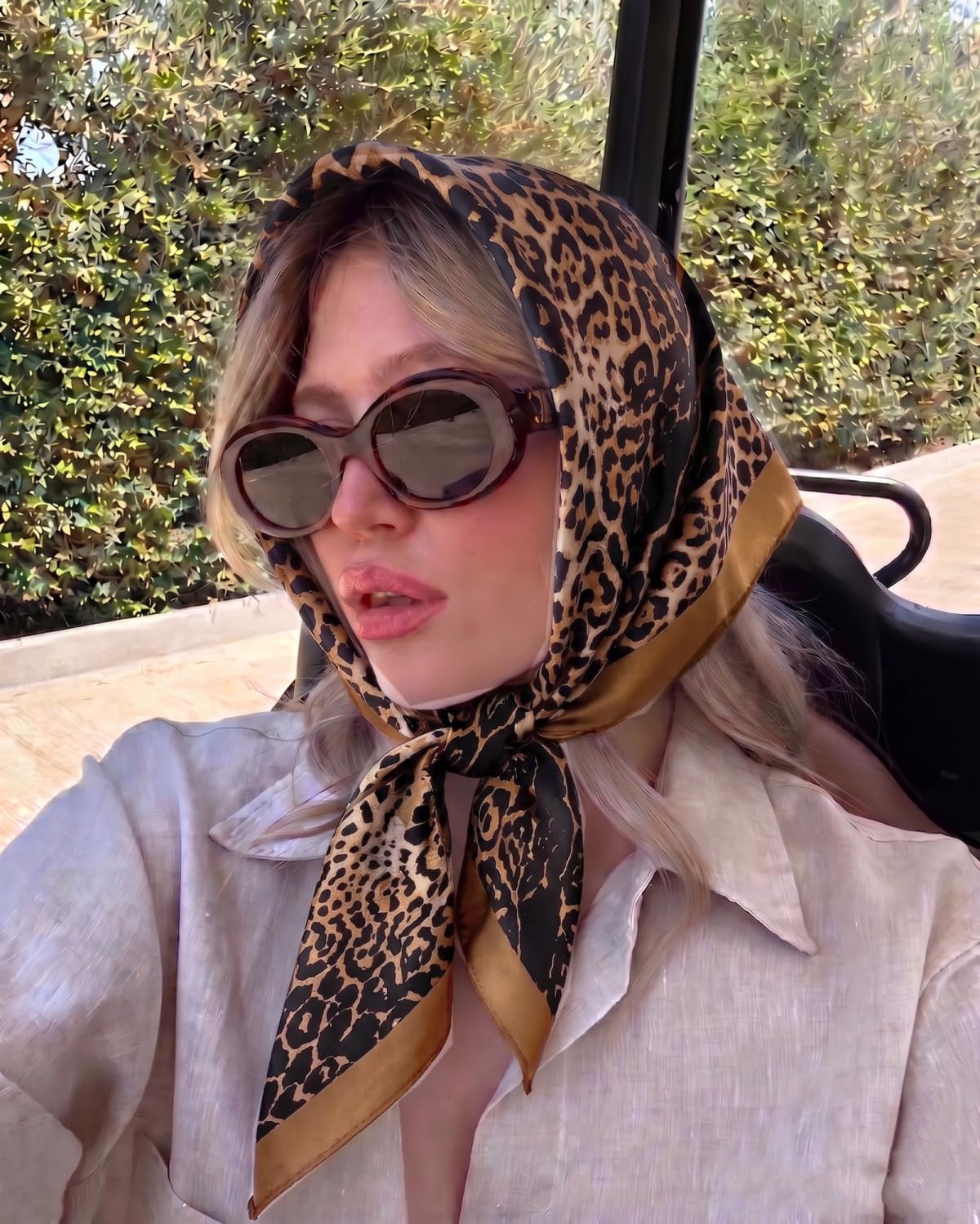 Head Bandanas Scarf for Women Silk Satin Hair Scarf Lightweight Vintage Fashion Square Neck Scarves Gift