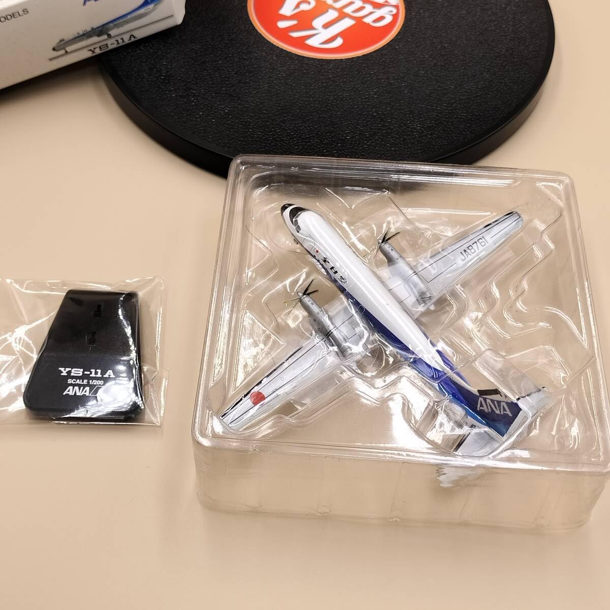 1/200 全日空商事　ANA YS-11A JA8761 トリトン 1/200 全日空商事 ANA YS-11A JA8761 トリトン 美品]全日空商事