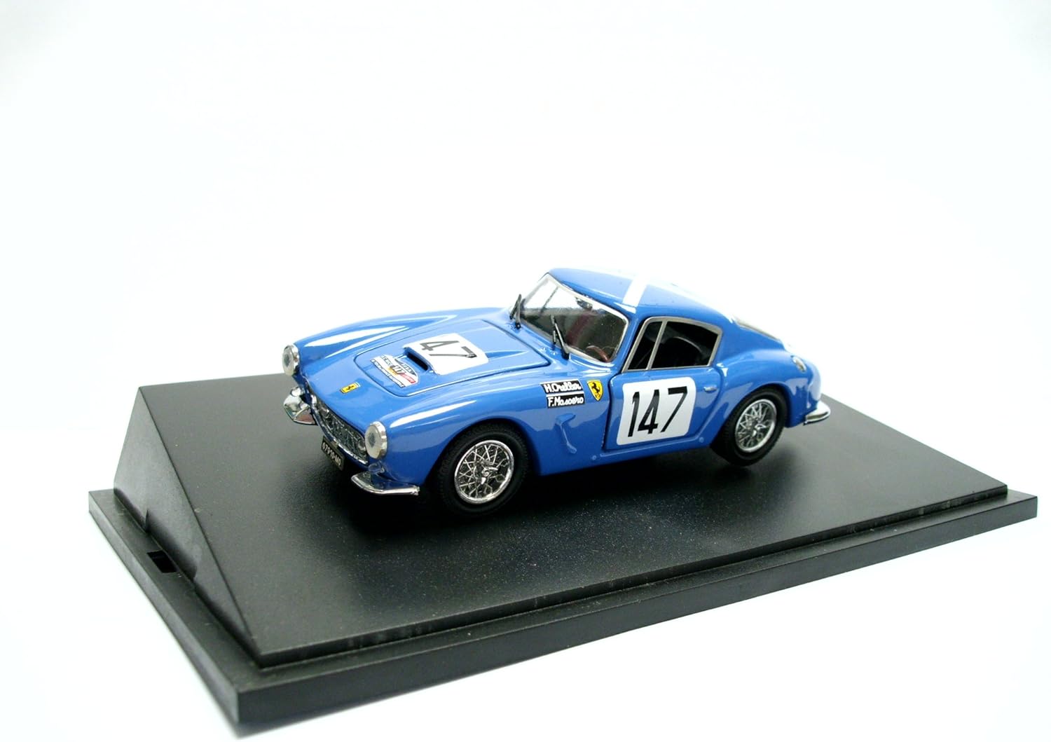 Miniature Ferrari 250 SWB Tour De France Auto 1961 #147 – 1/43 BANG 7077