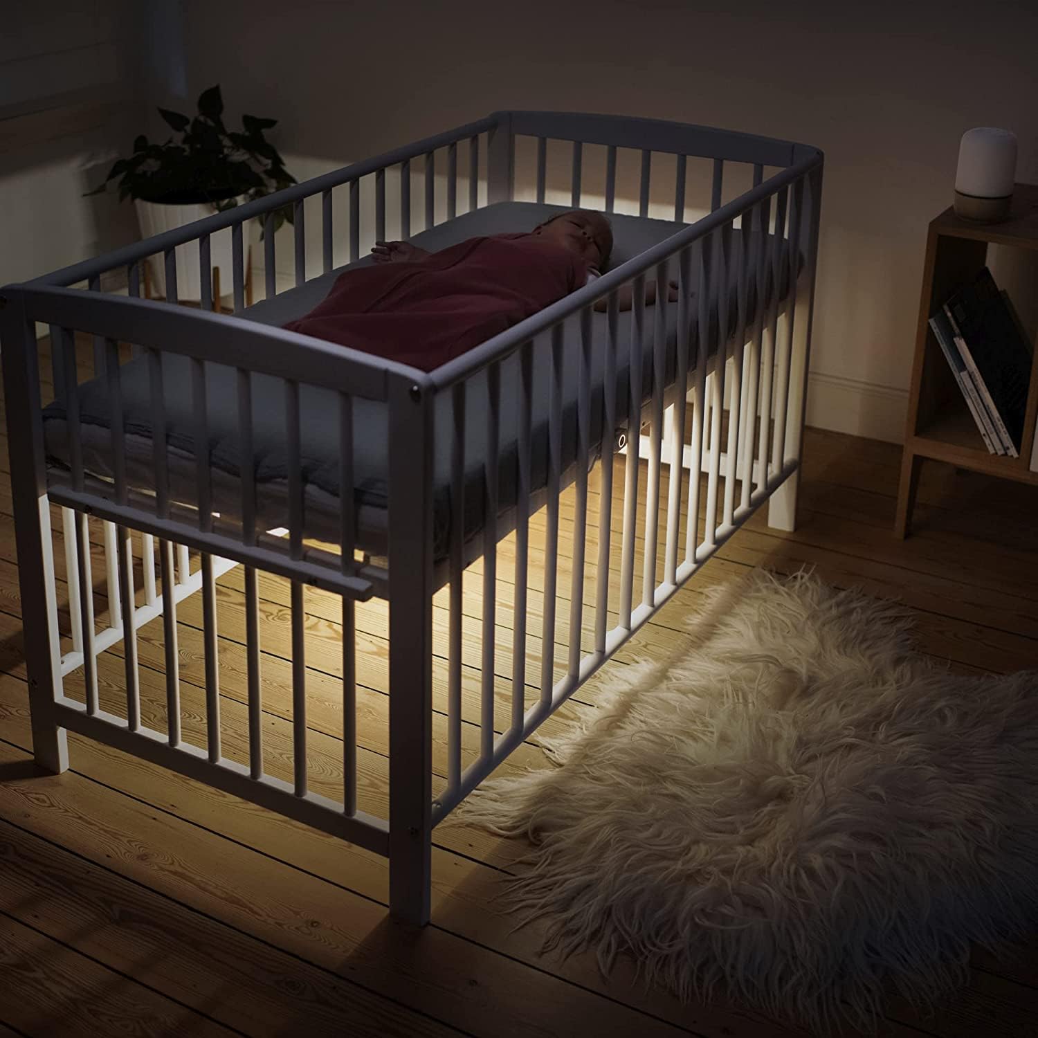 Maxi-Cosi Glow Luce Notturna bambini, luce intelligente dimmerabile multicolore con rilevatore di movimento, attivabile tramite app o comando vocale, compatibile con Amazon Alexa e Google Home