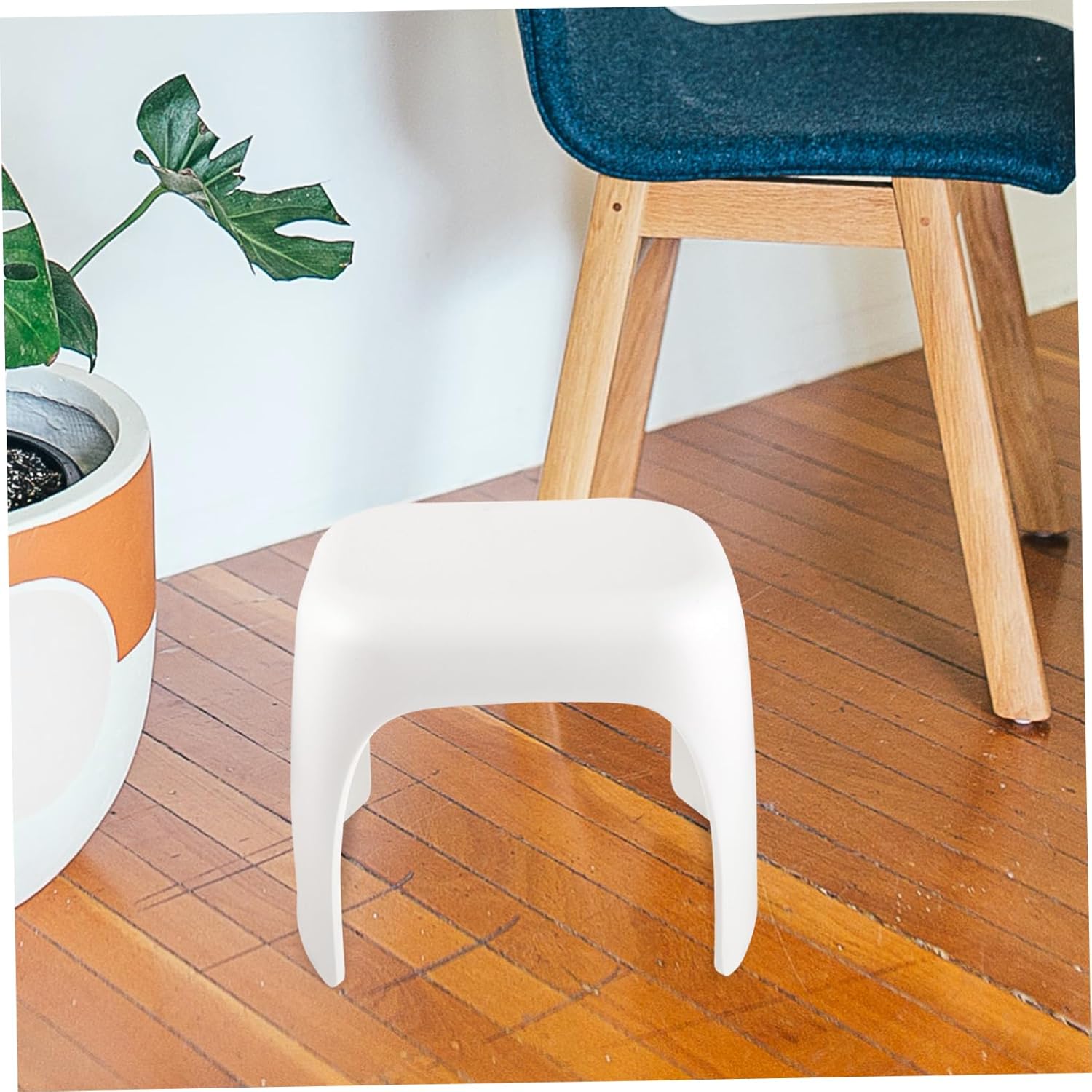STOBAZA Lightweight Boy Girl Footstool Portable Plastic Stool for Boy Girl Safe and Comfortable Design for Home Use for Bathroom Kitchen and Bedroom White