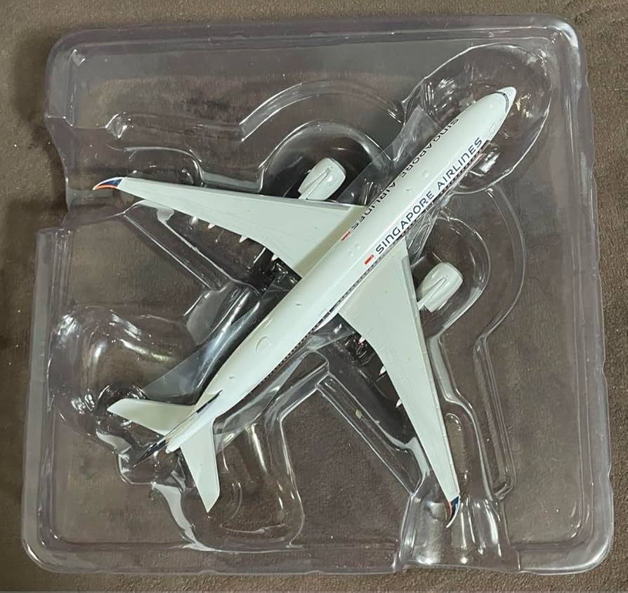 Amazon.co.jp: シンガポール航空 A350-900 1400 飛行機模型