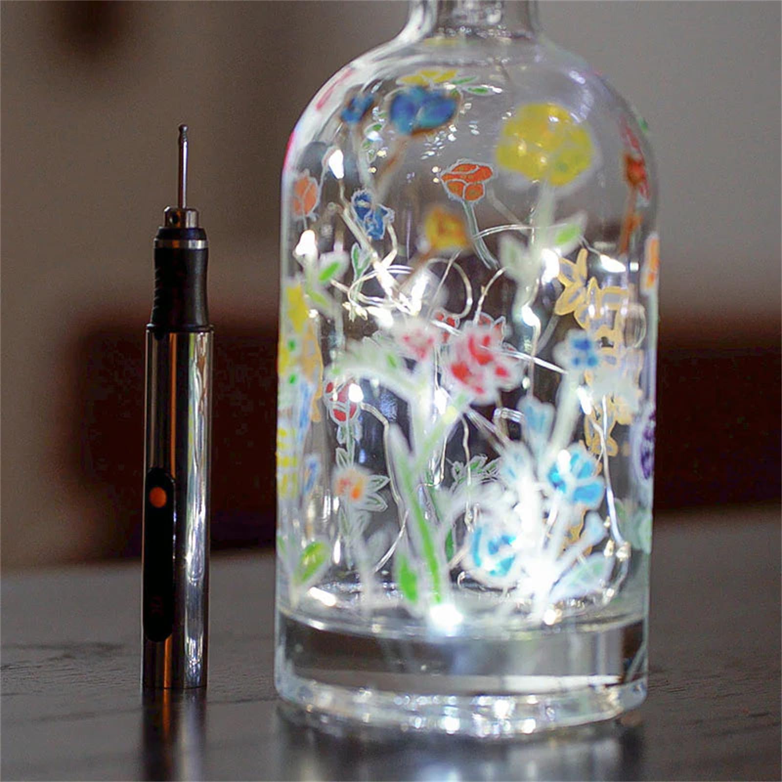 Veliora CreativPen Gravierstift für DIY & Kunstprojekte Wiederaufladbares Gravurwerkzeug-Set mit Gravurschablonen für Gravur auf Metall, Glas, Keramik, Kunststoff und Schmuck