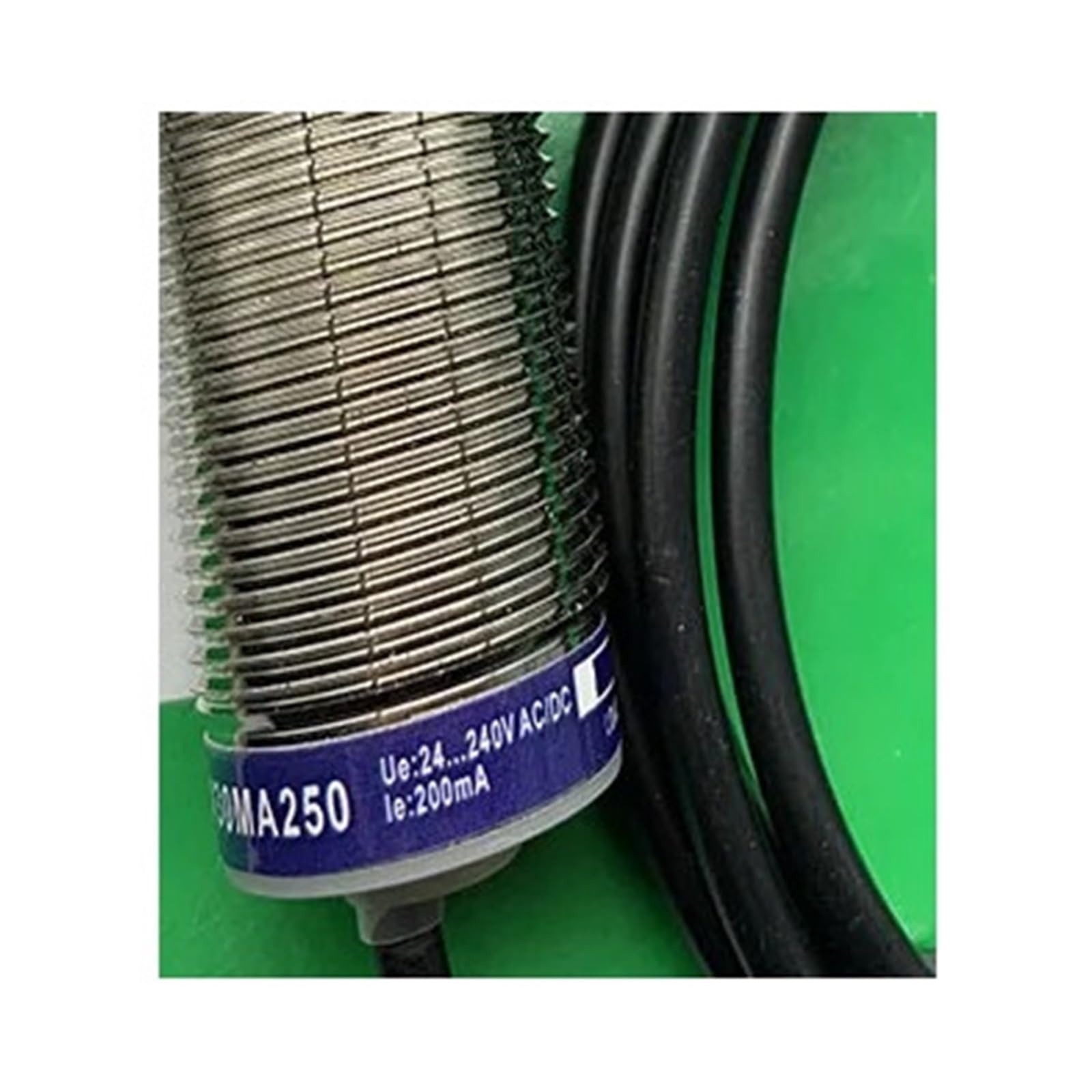 Capteur XS2-N12PA370D de haute précision avec filetage M12