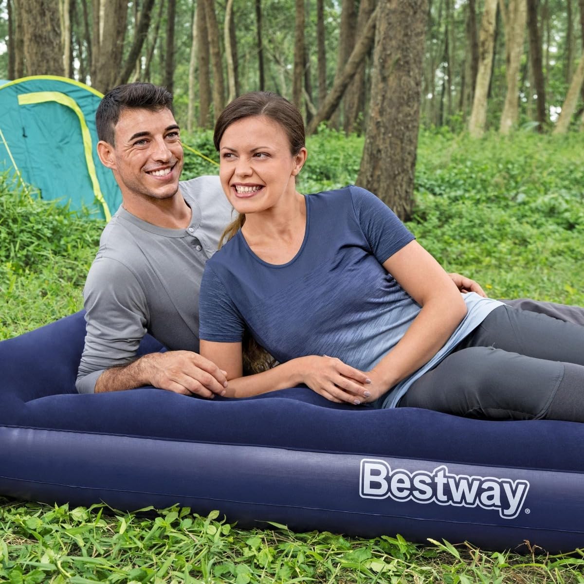 Bestway 75" x 54" x 11"/1.91m x 1.37m x 28 cm Air Mattress Full Built-in Foot Pump