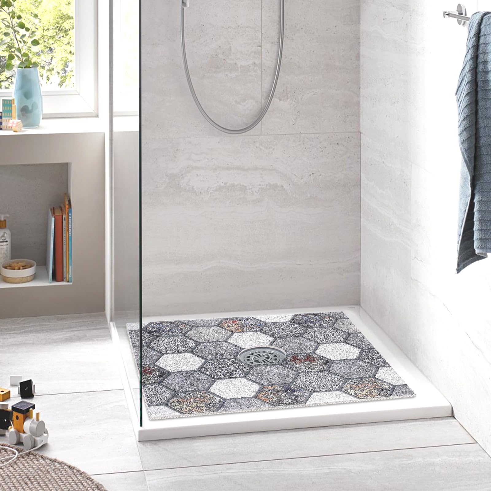 Tapis de douche carré antidérapant : tapis de douche extra large de 81,3 x 81,3 cm avec trou de drainage au milieu – PVC luffa antidérapant pour douche intérieure