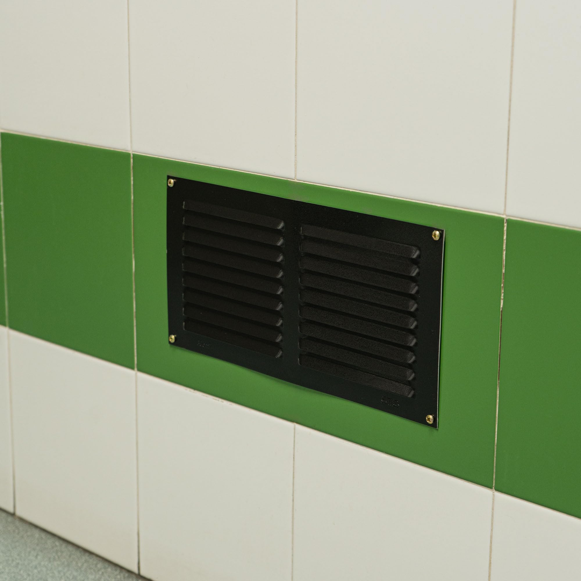 Griglia Di Ventilazione In Alluminio Nero Per Armadi E Mobili – Misure Variabili Da 50x150mm A 150x600mm, Antiruggine E Traspirante