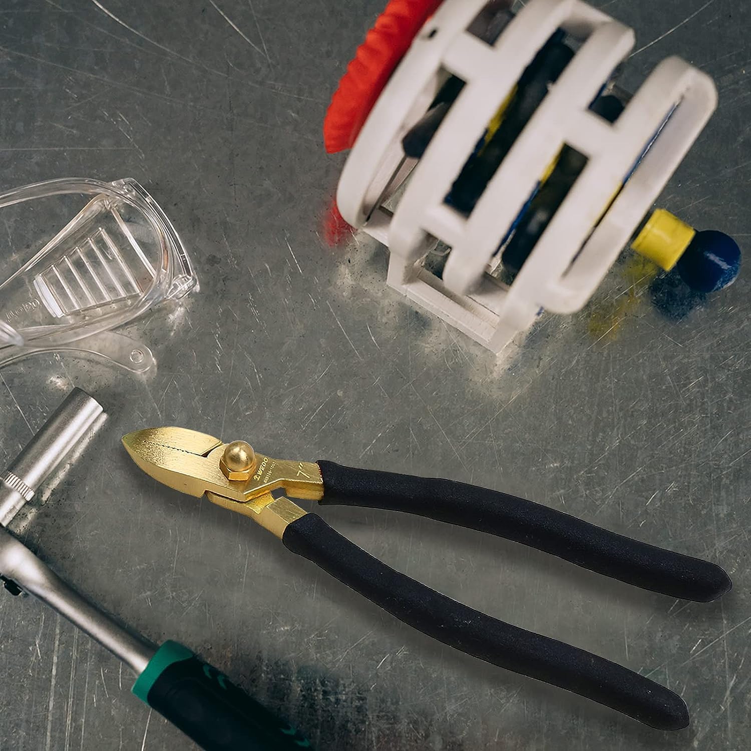 WEDO Szczypce tnące ukośne 18 cm, ukośne obcinaki do drutu, mosiężne szczypce do cięcia bocznego, obcinacz boczny z antypoślizgowym uchwytem, długość 175 mm, matryca, odporne na korozję, standard DIN