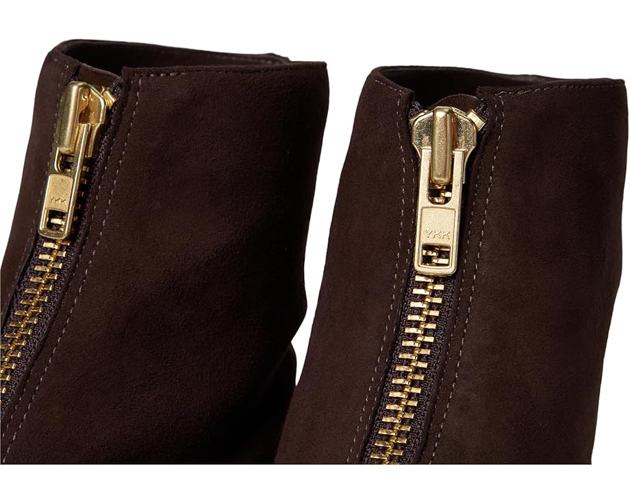 Bernardo Tess - Right View