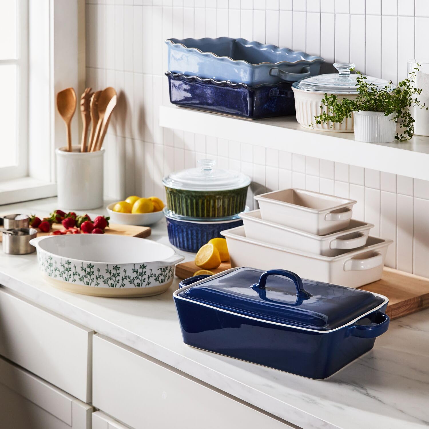 Amazon | Sur La Table 長方形ストーンウェア キャセロール 蓋付き 4