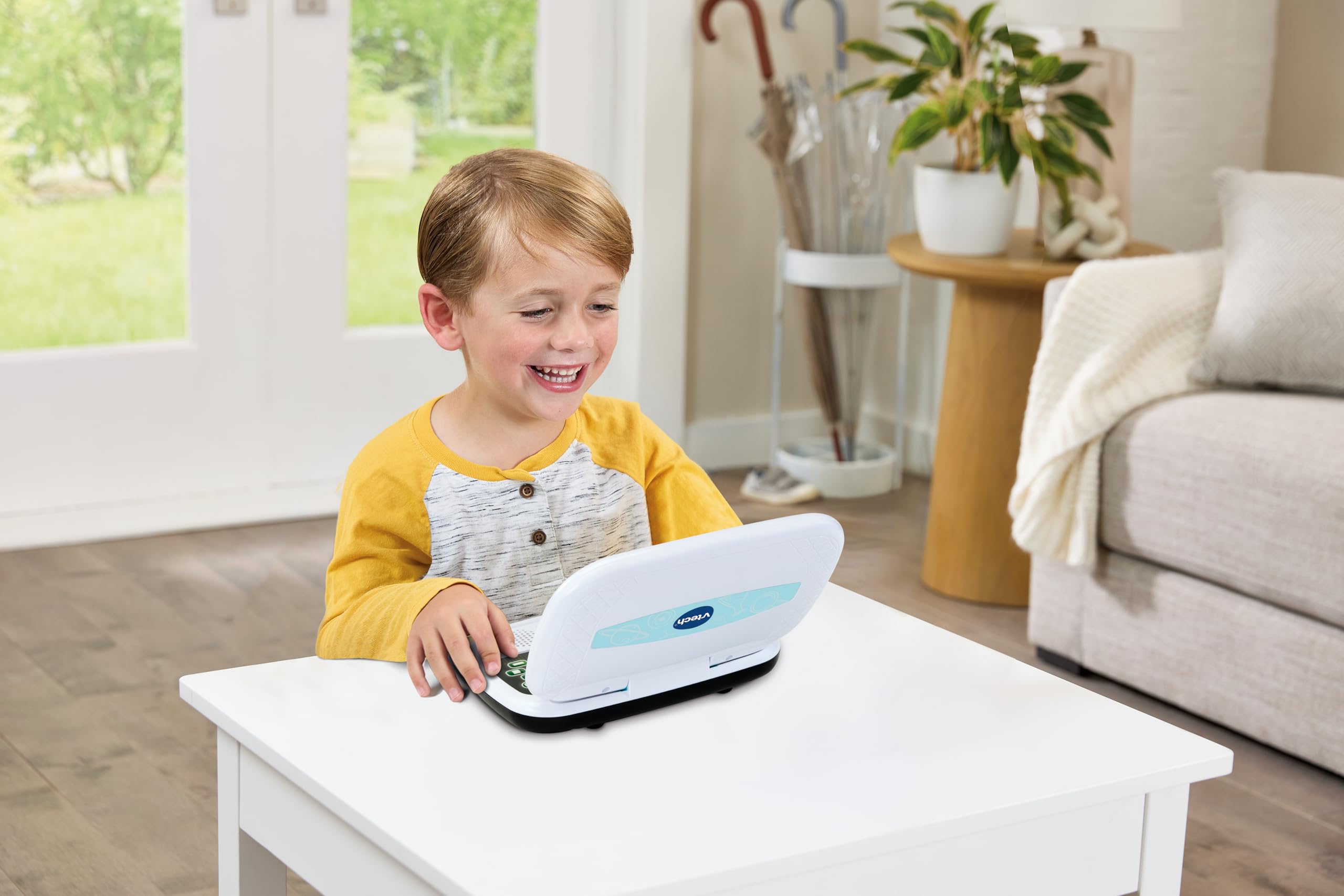 VTech Bit Smart Junior Pro, Computer Educativo S.T.E.A.M., Computer per Bambini con Molte Attività Integrate, Schermo LCD Animato, Volume Regolabile, Spegnimento Automatico, Batterie Incluse, 3-7 Anni