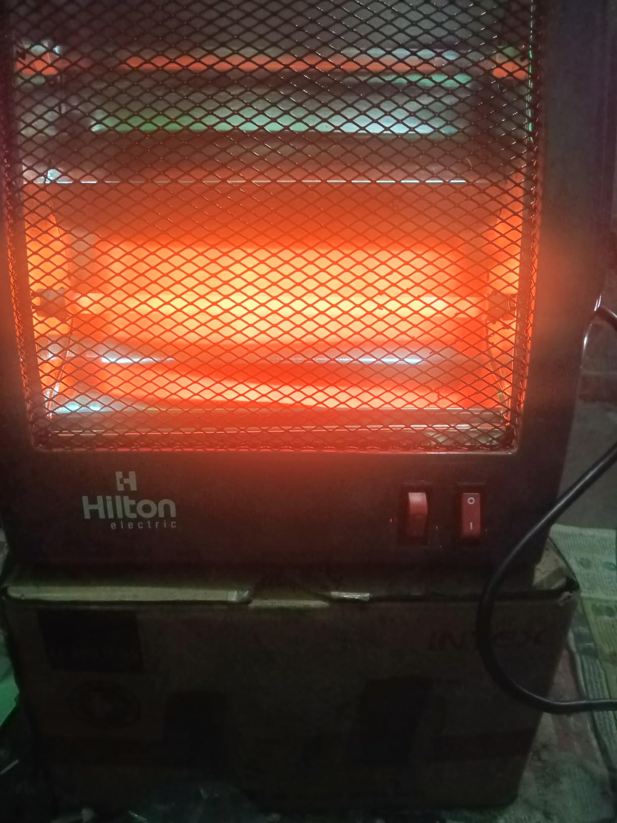 Hilton Electric Quartz Heater 400/800Watt ISI 2 Rods Multi Mode Heater