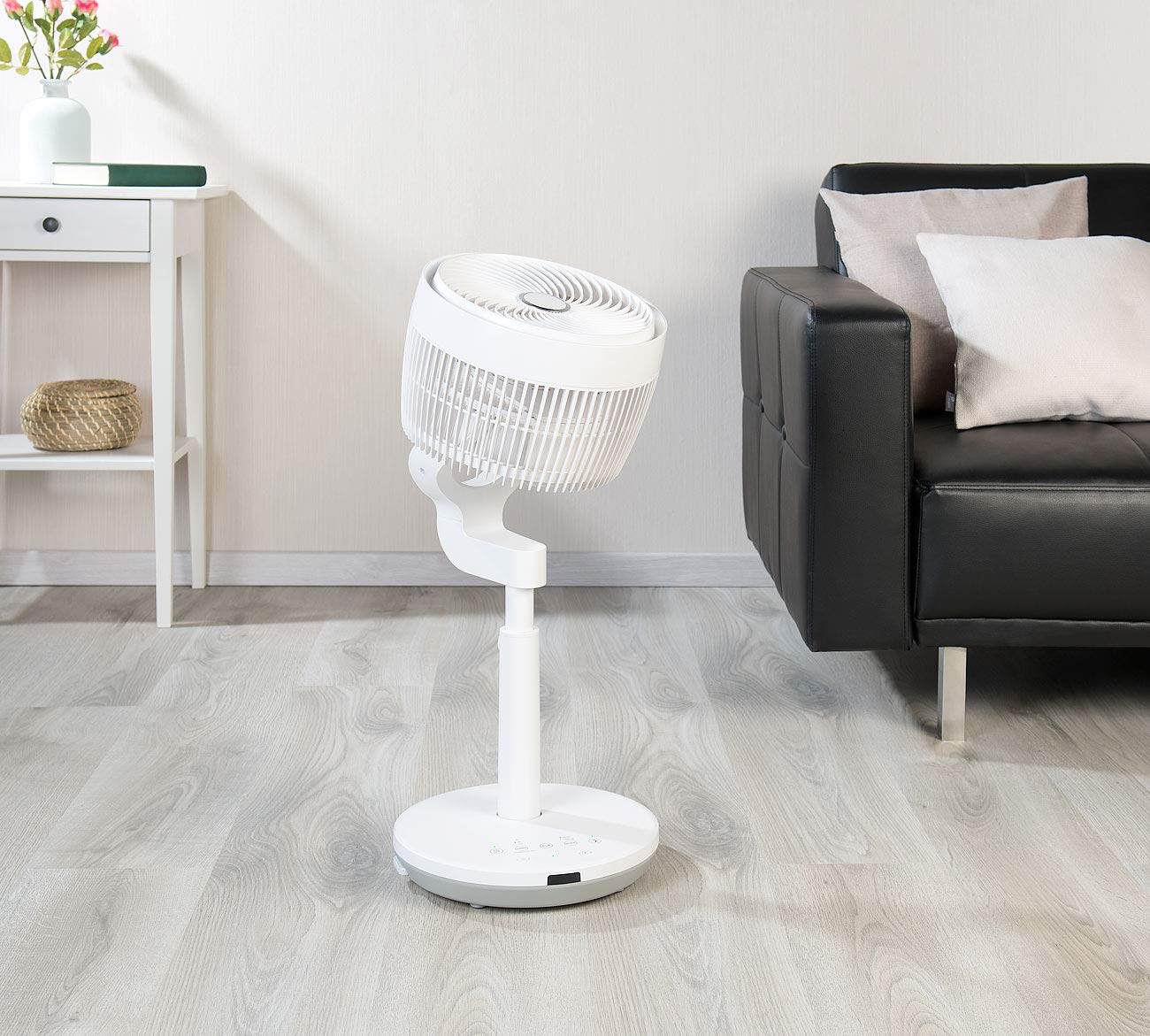Sichler Haushaltsgeräte Stehventilatoren: Höhenverstellbarer 3D-Raumventilator & Luftzirkulator, Ø 22 cm, 60 W (Ventilator 3D, Stand-Ventilatoren, Mini)