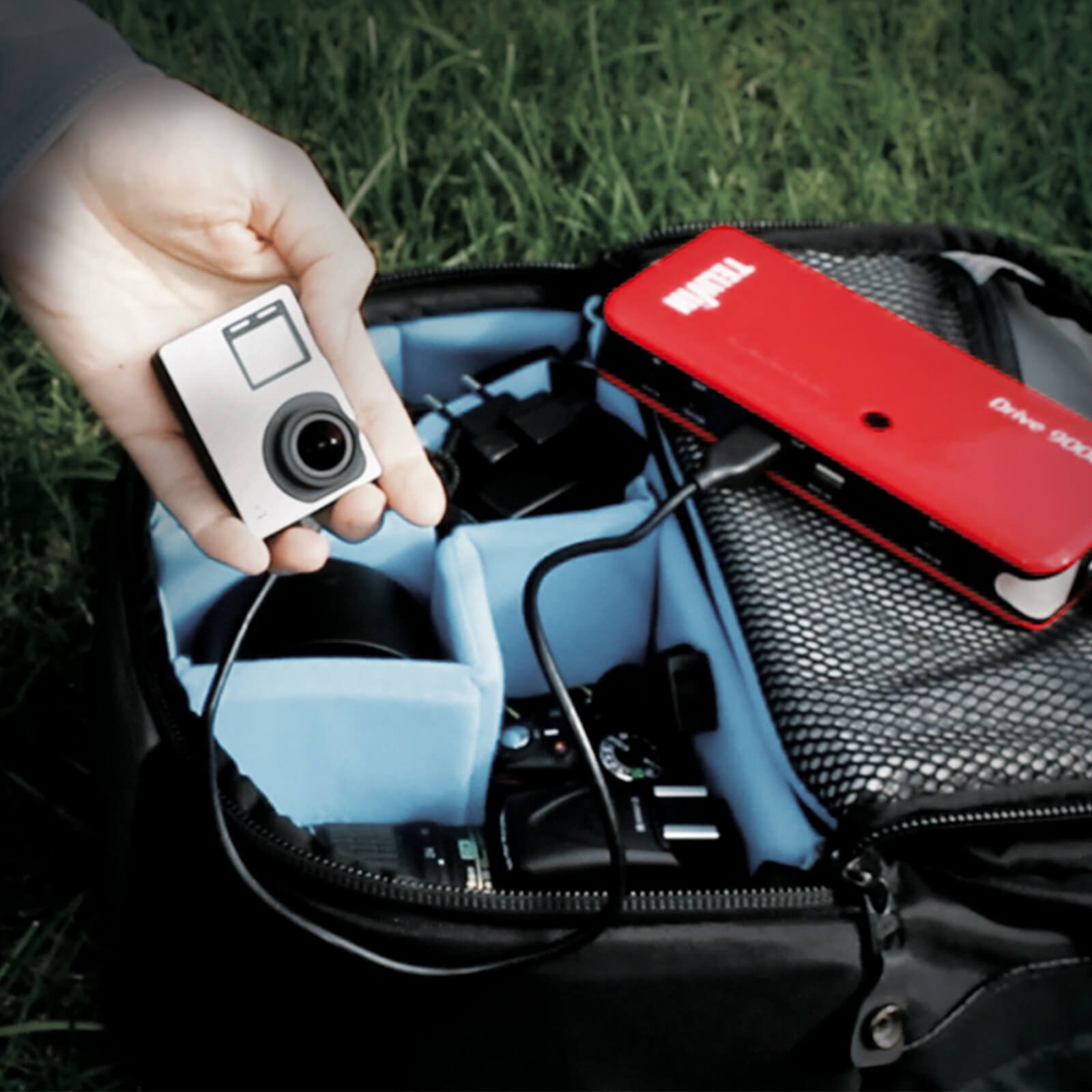 Telwin Drive 9000 Avviatore Compatto al Litio 12V & Power Bank, Rosso