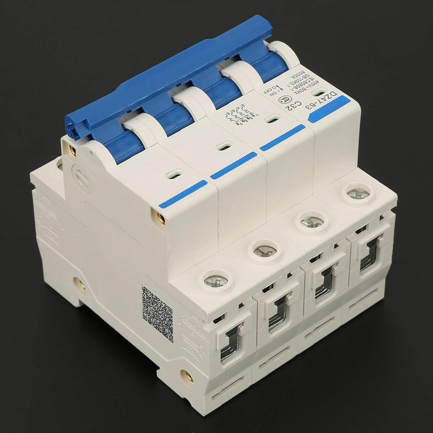 Miniature Circuit Breaker, Short Circuit Protection Current Circuit Breaker, 32A 400V for Rural Network Transformation Good Durability Engineering Construction