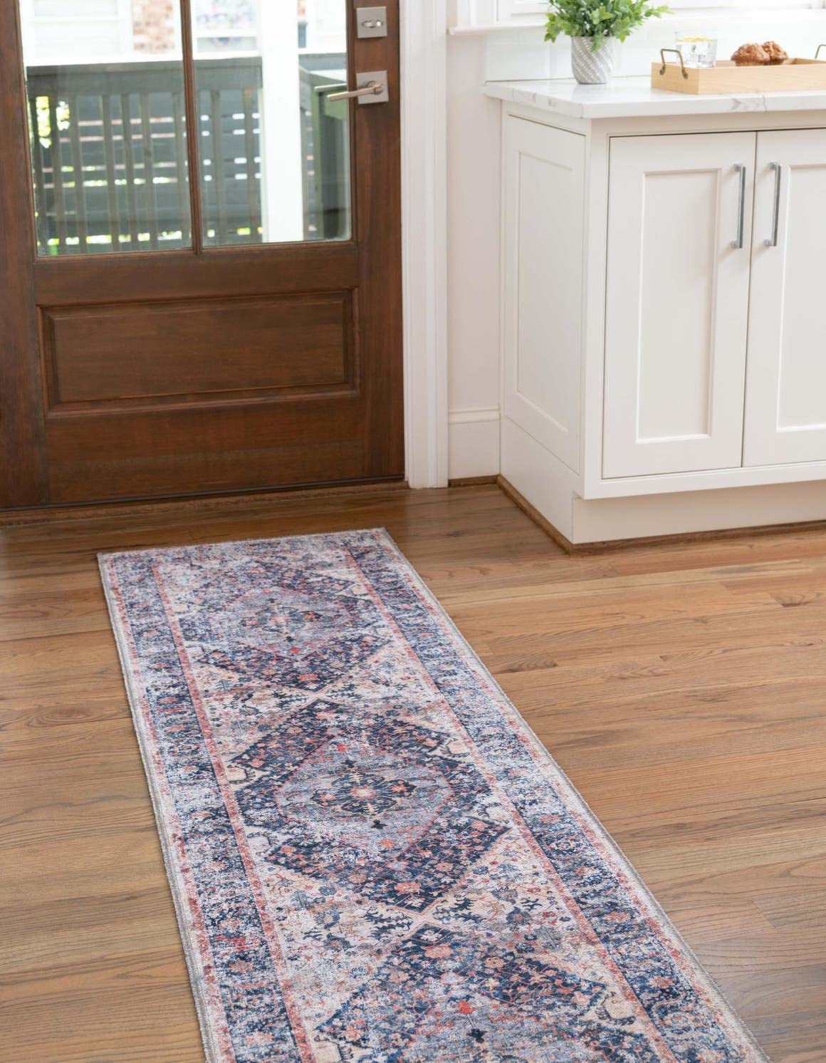 Unique LoomYara Collection Area Rug - Yash (2' 7" x 10' Runner, Navy Blue/ Blue)