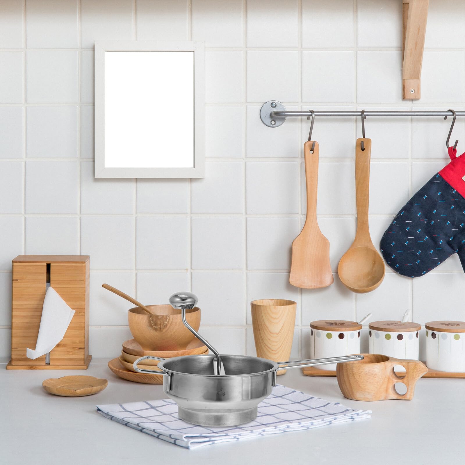 SUPVOX Machacador de Puré de Patatas de Acero Inoxidable con 3 Filtros (2, 3 y 7 Mm), Prensador Manual Grande para Puré de Verduras y Frutas, Utensilio de Cocina Ergonómico para Hogar