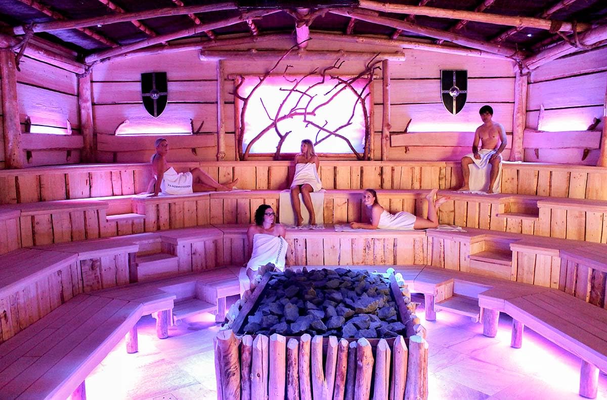 JOCHEN SCHWEIZER Geschenkgutschein: Wellnessurlaub Therme Sinsheim und Technikmuseum für 2 (5 Nächte)