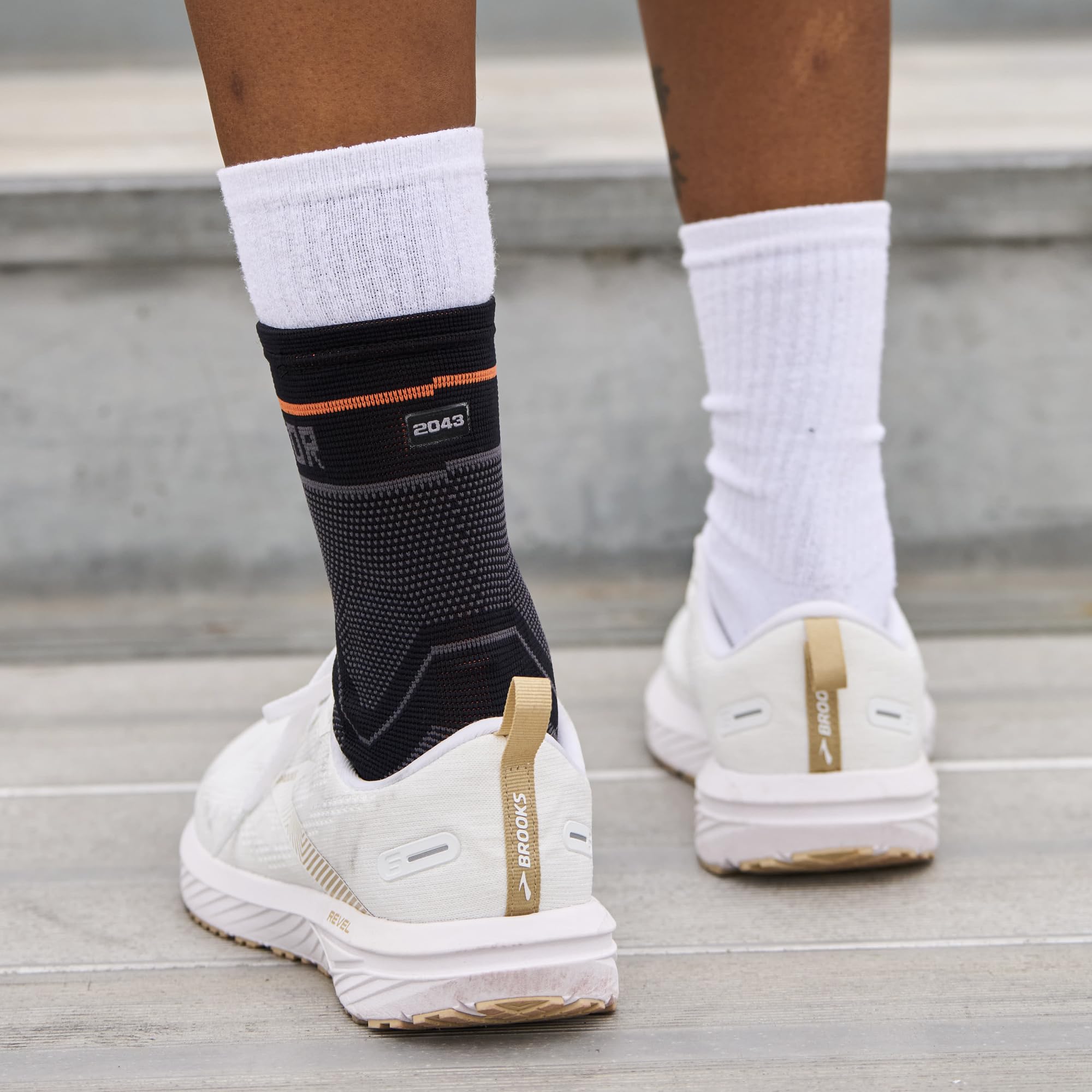 Shock Doctor Compression Knit Ankle Sleeve with Gel Support