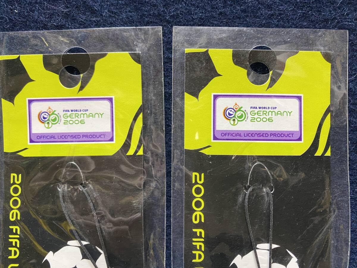 Amazon.co.jp: 4個組 2006 ドイツ ワールドカップ携帯ストラップ 金属