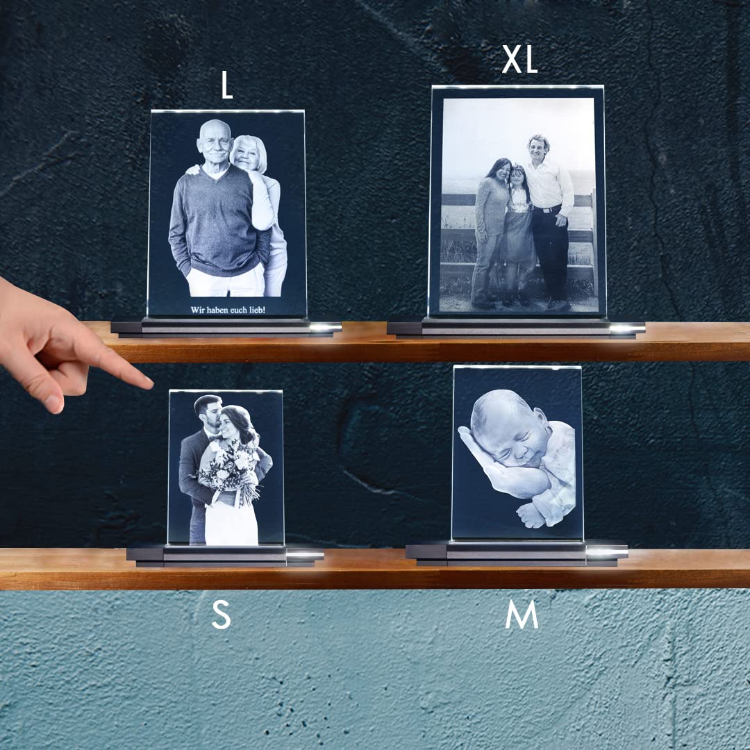 LOOXIS Photo en Verre Avec Socle Lumineux - Votre Propre Image Gravée au Laser Dans du Véritable Verre Viamant - Cadeau Personnalisé (L Portrait)