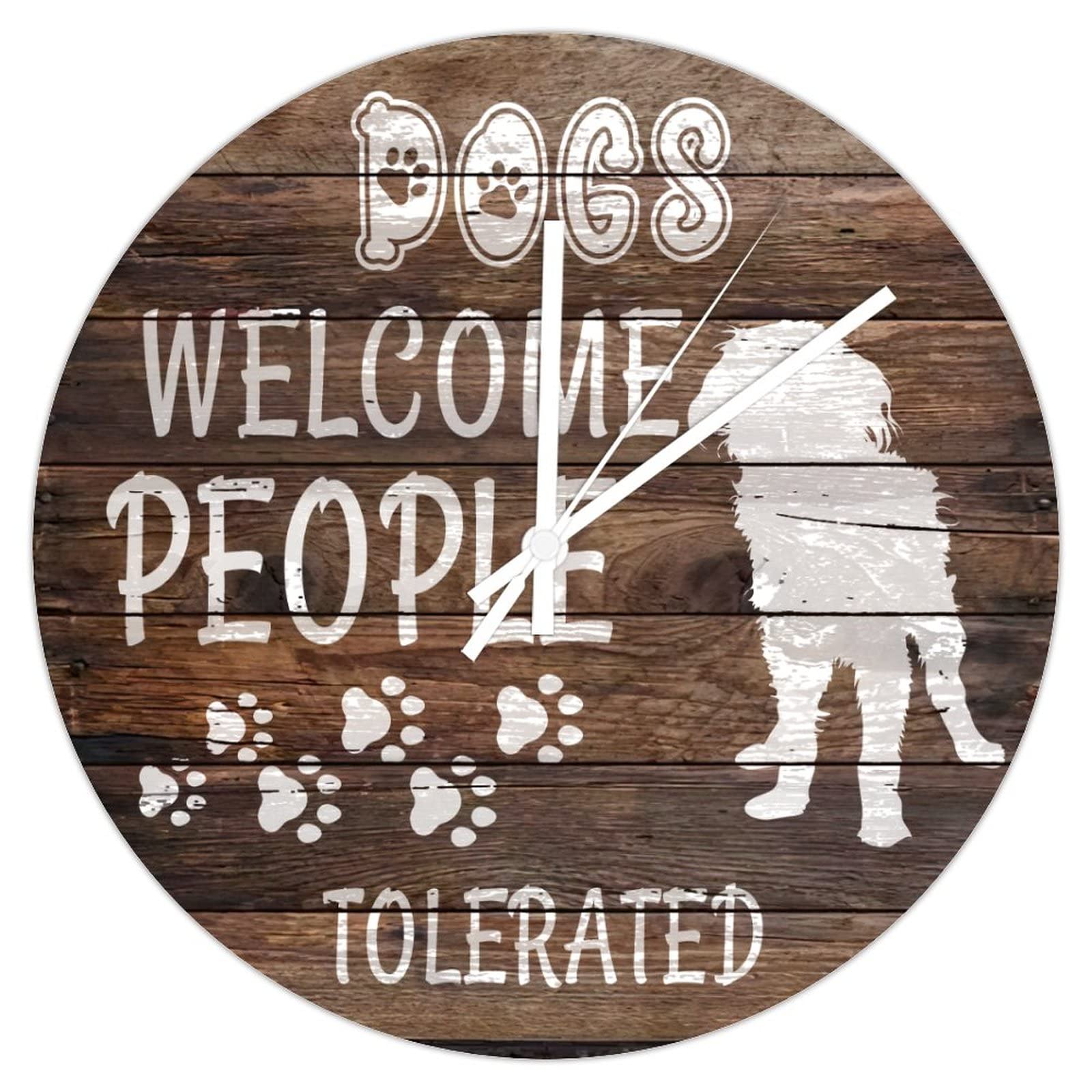 Horloge murale ronde chiens de bienvenue pour une ambiance chaleureuse au salon