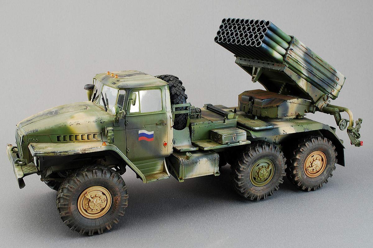 Zvezda 500783655-1:35 BM-21 Grad Rocket Launcher Kit de Construction en Plastique pour débutants