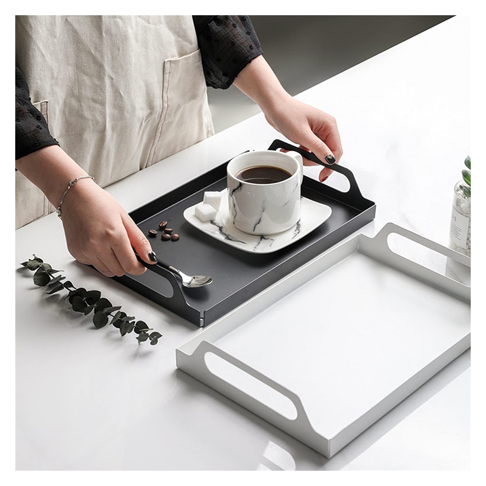 Bandeja Bandeja de servir con mango Butler Bandeja de desayuno 2 PCS Plato de fiesta Decorativo Bandeja de té grande para bandejas de cena de sofá para cocina sala de estar Bandeja Antideslizante