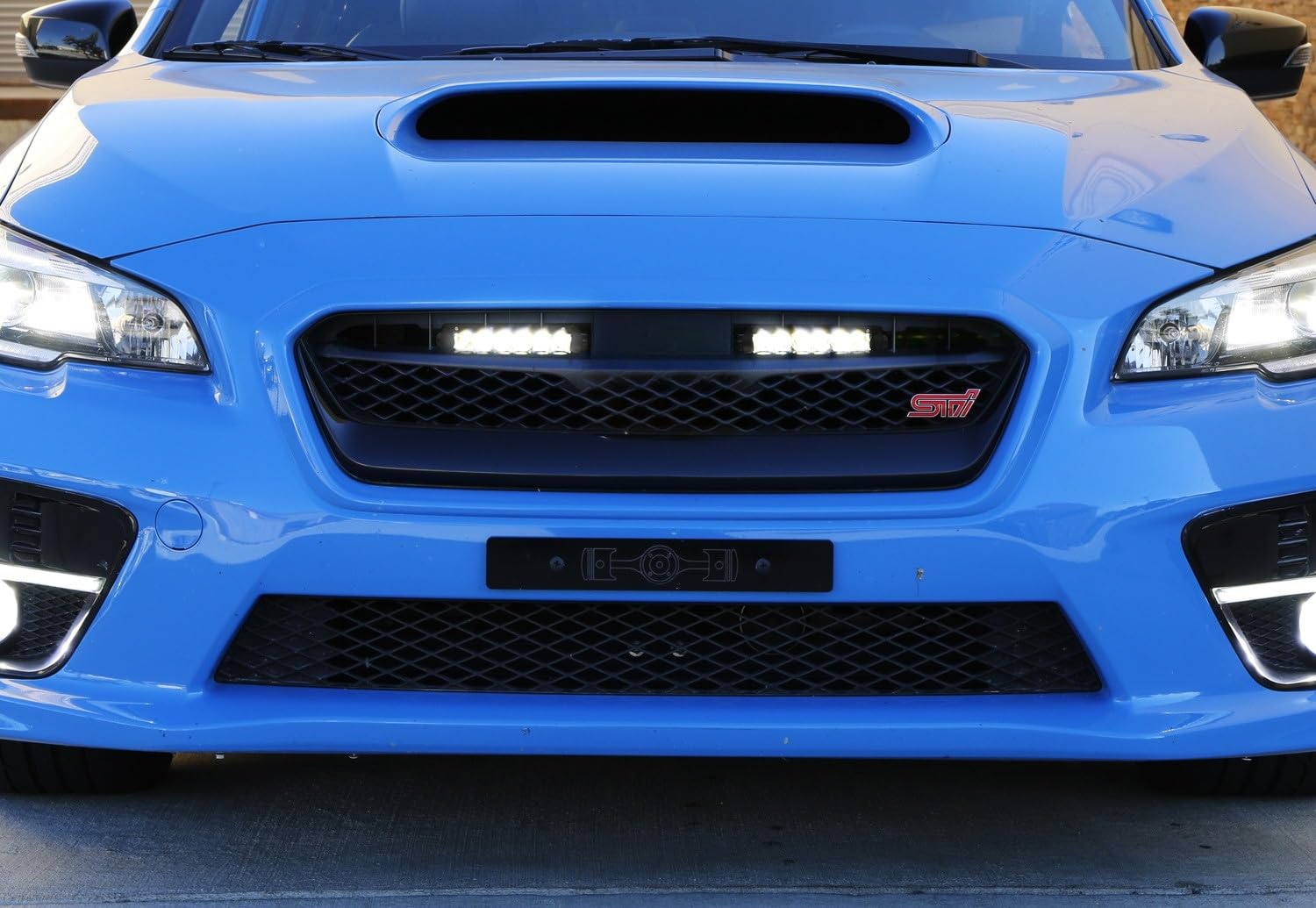 Amazon.co.jp: iJDMTOY コンプリート60WハイパワーLEDグリルライトバー