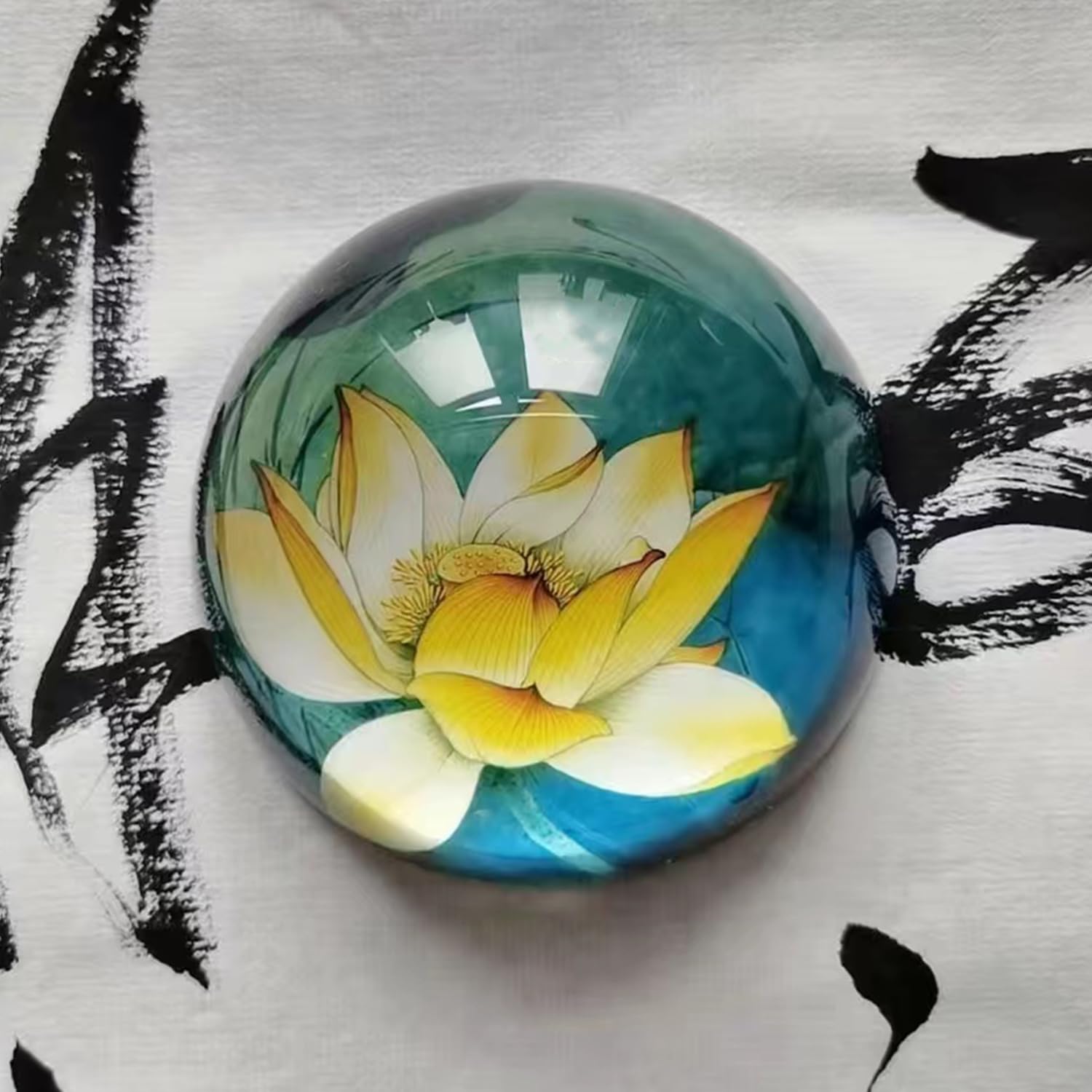 Amazon | 文鎮 蓮の花 黄色のハスの花 クリスタルガラス文鎮 透明 半球