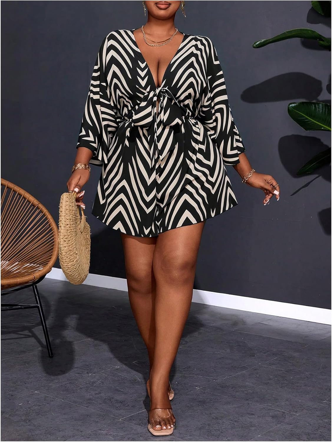 SOLY HUX Women's Plus Size Romper Striped V Neck Tie Front 3/4 Sleeve Loose Short Jumpsuit - Image 4