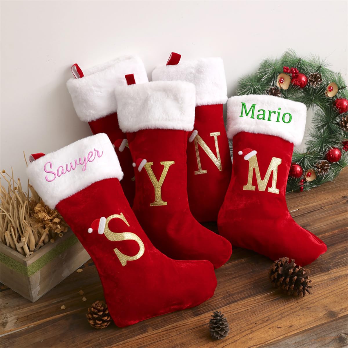 Bas de Noël personnalisés avec initiale pour éviter la confusion des cadeaux